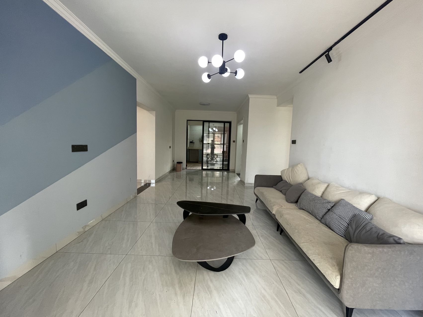 南海幸福汇 3室2厅1卫 106.0万 南海幸福汇 3室2厅1卫 106.0万客厅