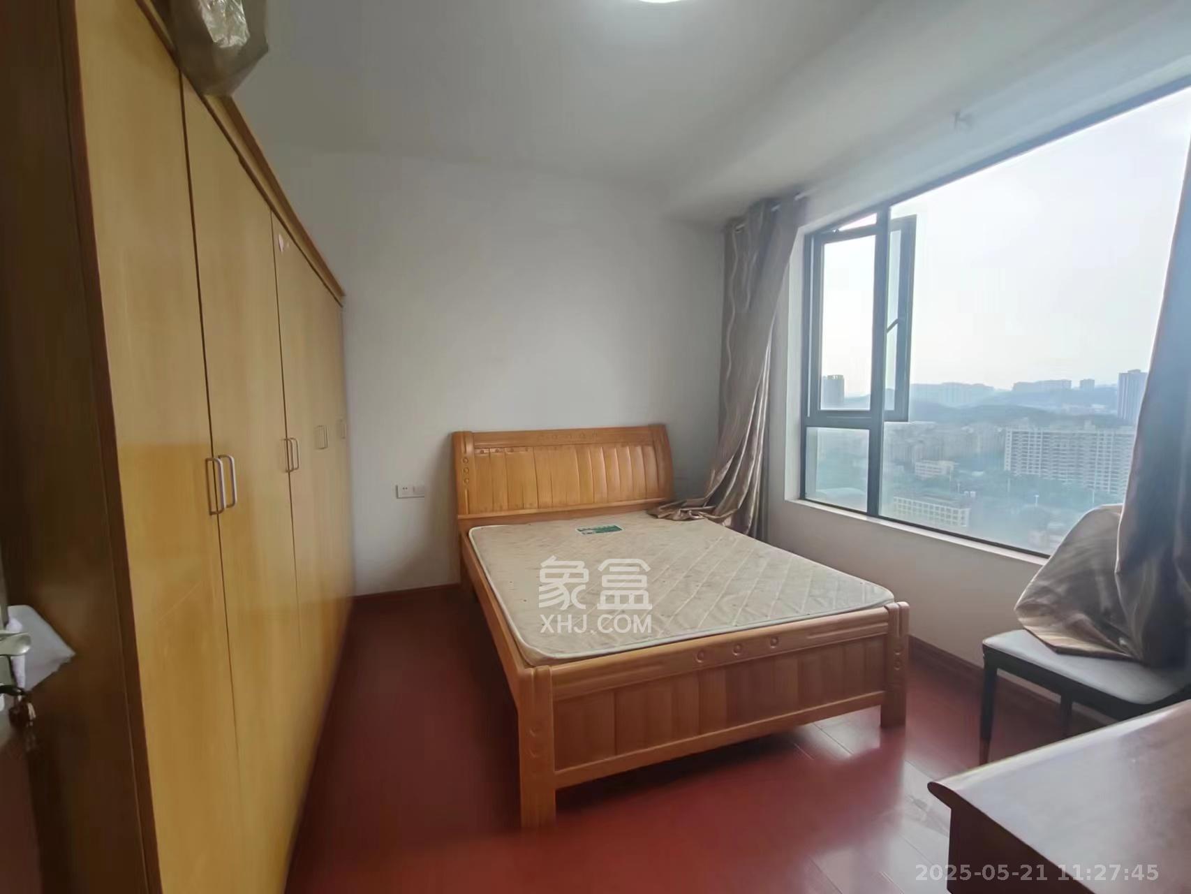 长房时代城  3室2厅1卫   2600.00元/月室内图