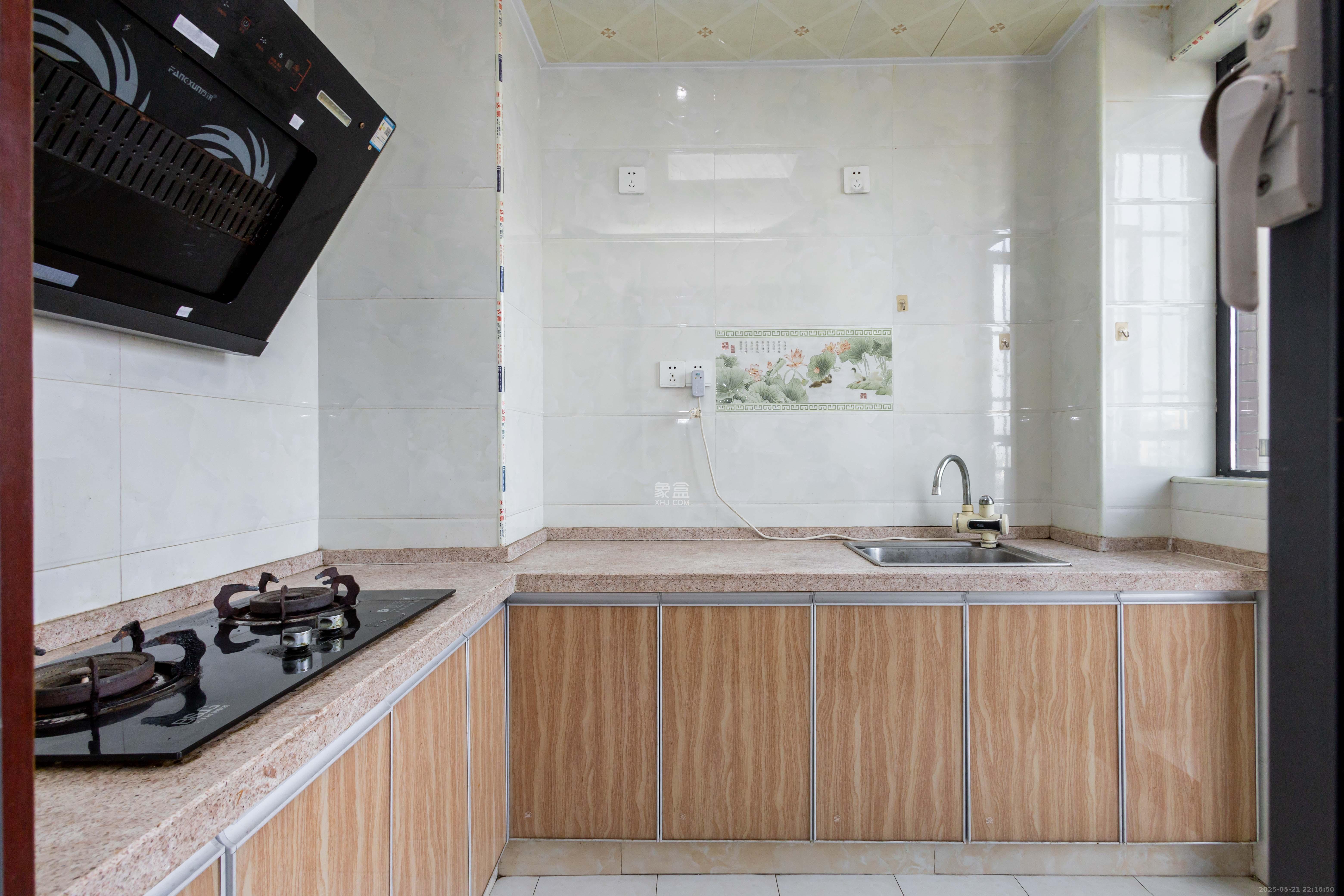 中国铁建国际城二期 3室2厅1卫 59.0万 中国铁建国际城二期 3室2厅1卫 59.0万厨房