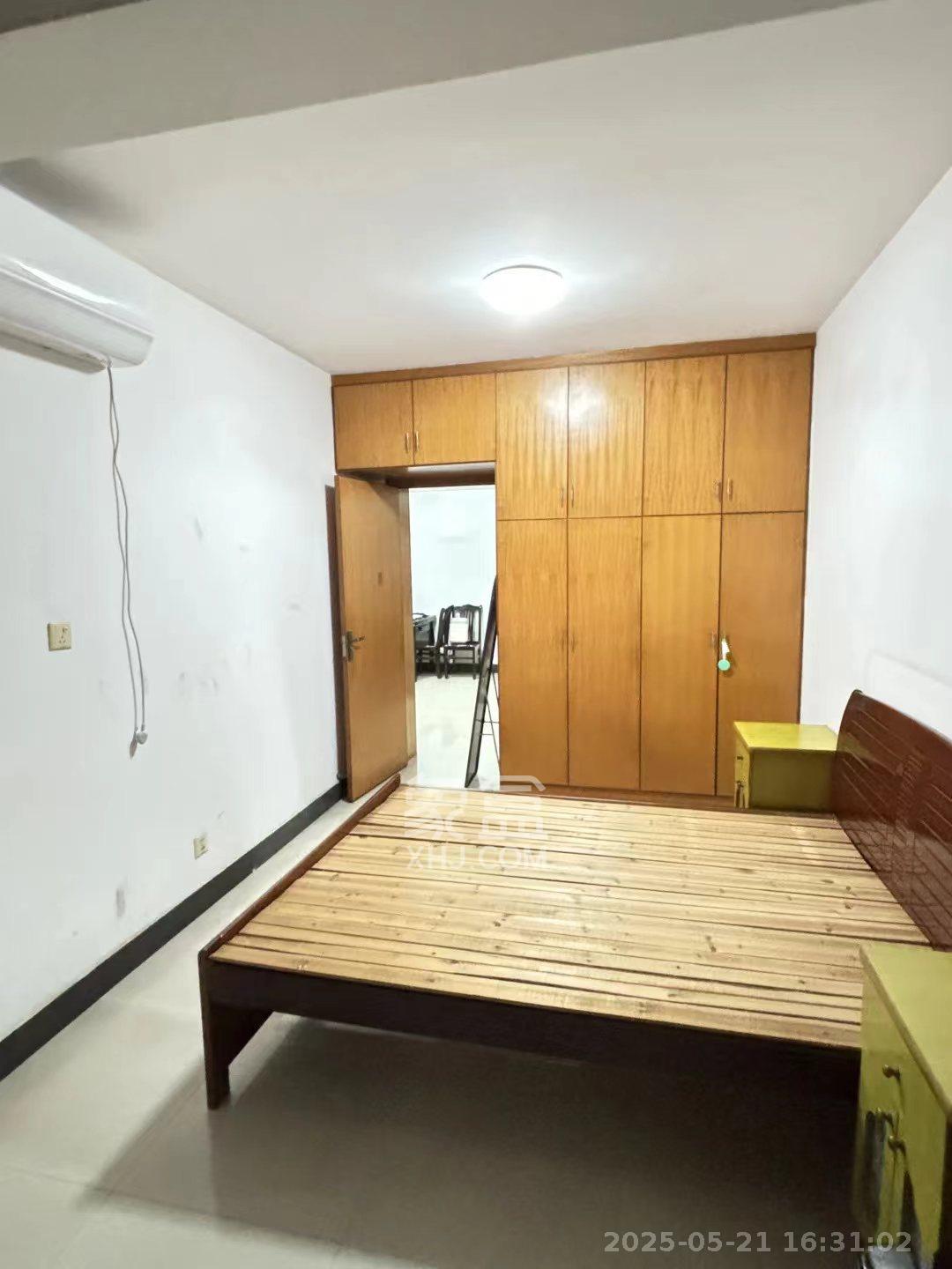 铝厂宿舍 1室2厅0卫 1200.0元/月 铝厂宿舍 1室2厅0卫 1200.0元/月室内图