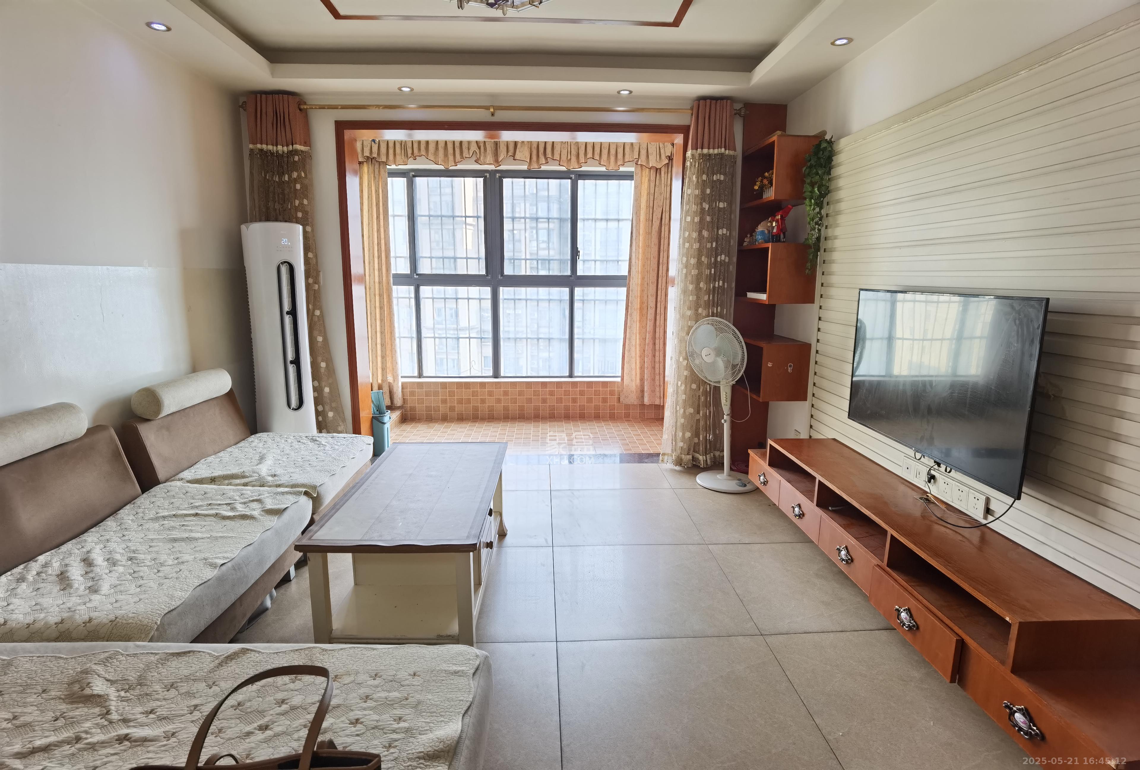 中建麓山和苑  3室2厅1卫   1750.00元/月室内图