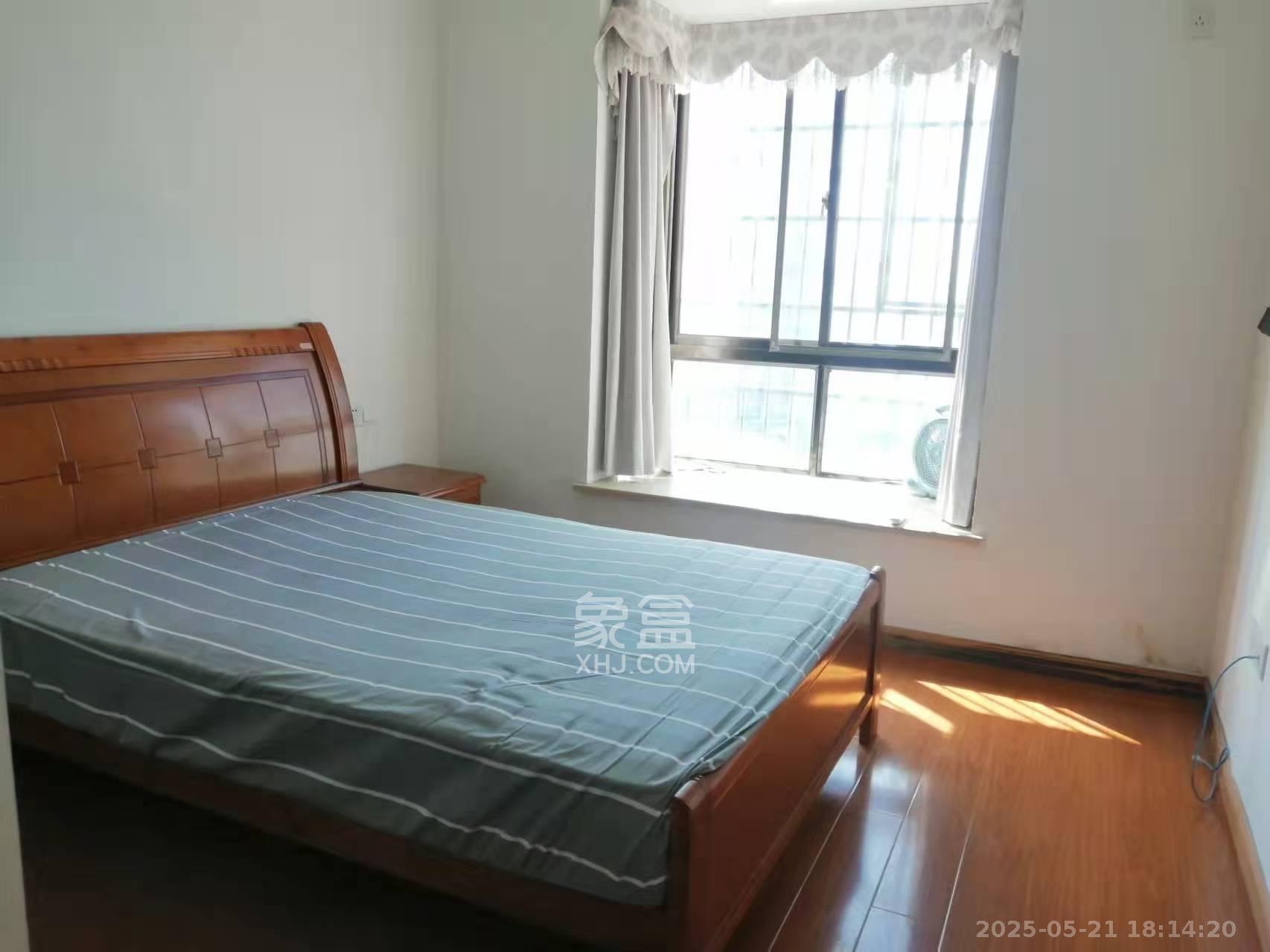 四方水岸(世方水岸)  3室2厅2卫   2700.00元/月室内图