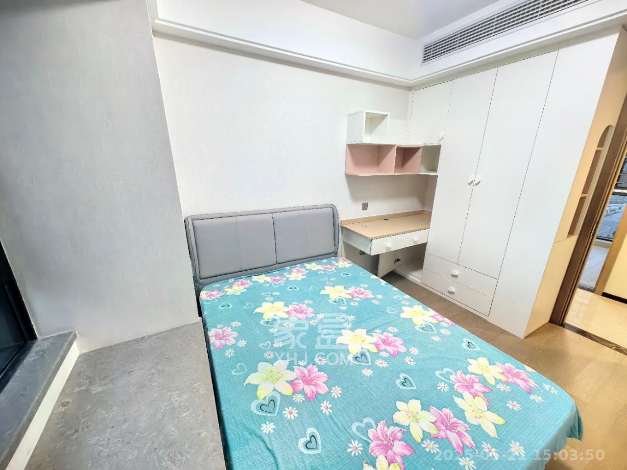 中海麓山境南区  4室2厅2卫   3400.00元/月室内图
