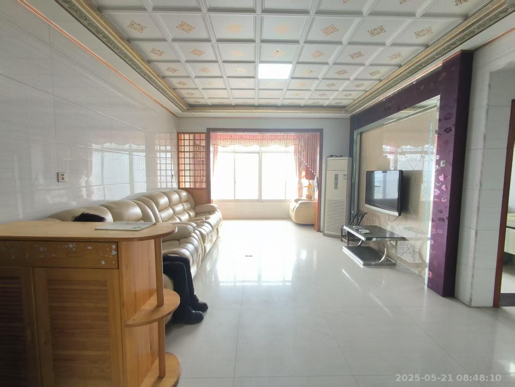 九华三鑫  3室2厅1卫    1500.0元/月 九华三鑫  3室2厅1卫    1500.0元/月室内图