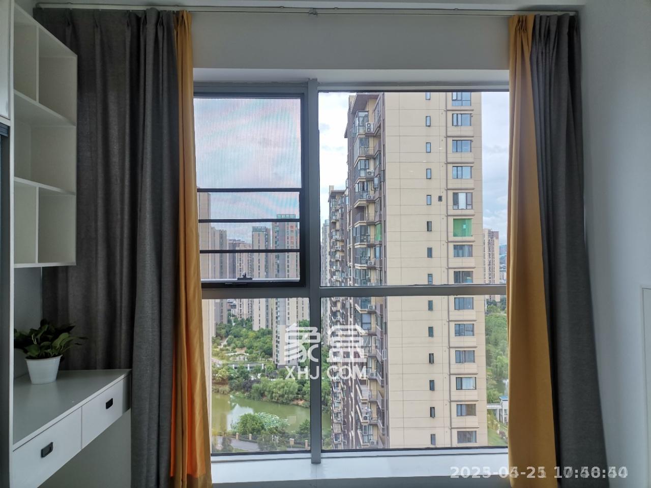 奥克斯滨仕花园(奥克斯洋湖广场/奥克斯中心)  1室1厅1卫    1800.0元/月 奥克斯滨仕花园(奥克斯洋湖广场/奥克斯中心)  1室1厅1卫    1800.0元/月室内图