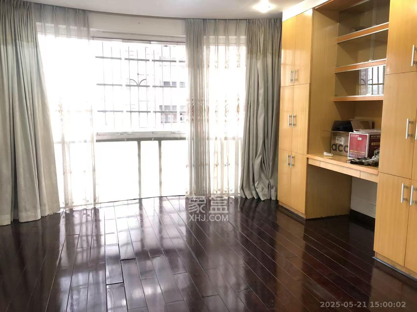 三王丽都  3室2厅1卫   5500.00元/月室内图