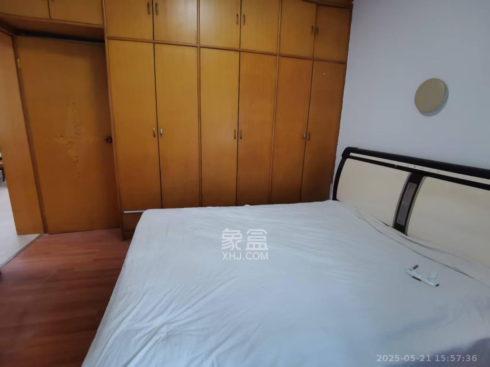 中建五局信和苑三区 3室2厅1卫 1400.0元/月 中建五局信和苑三区 3室2厅1卫 1400.0元/月室内图