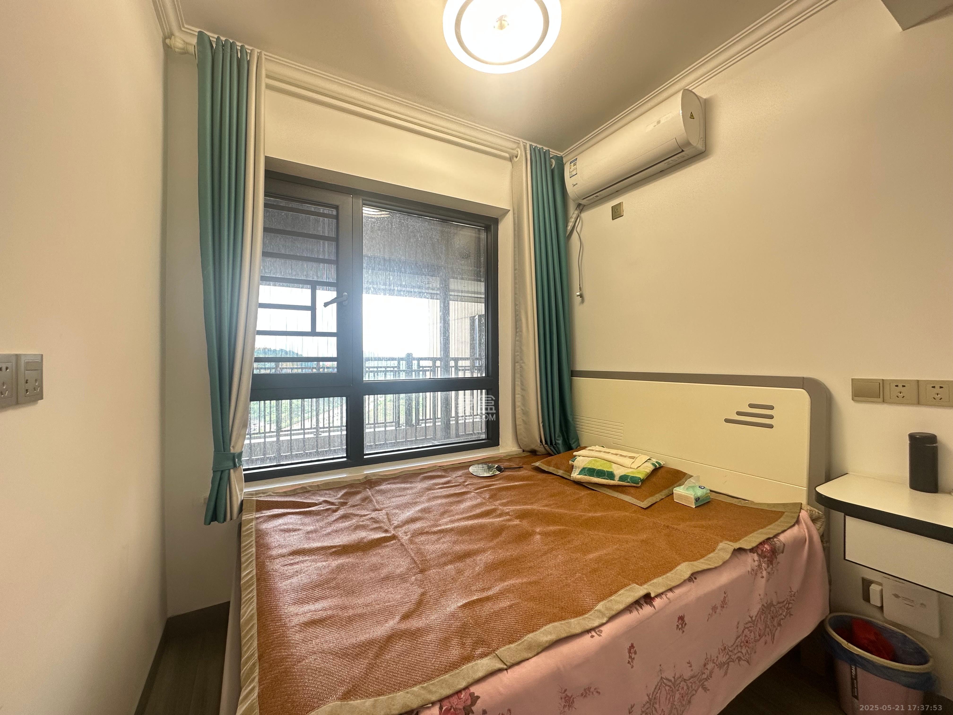 通号岭绣苑  3室2厅1卫   2100.00元/月室内图