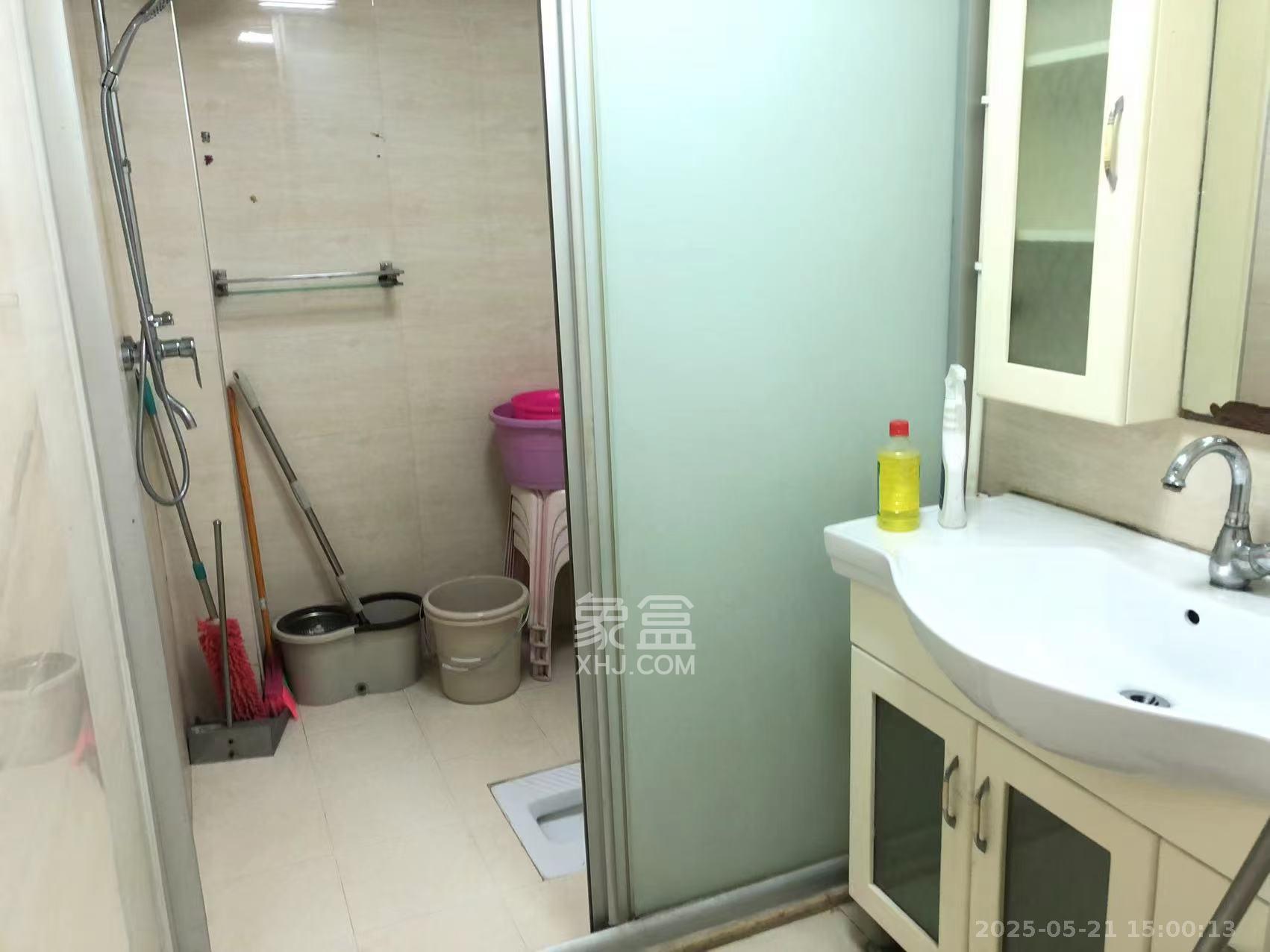 三王丽都  3室2厅1卫   5500.00元/月室内图