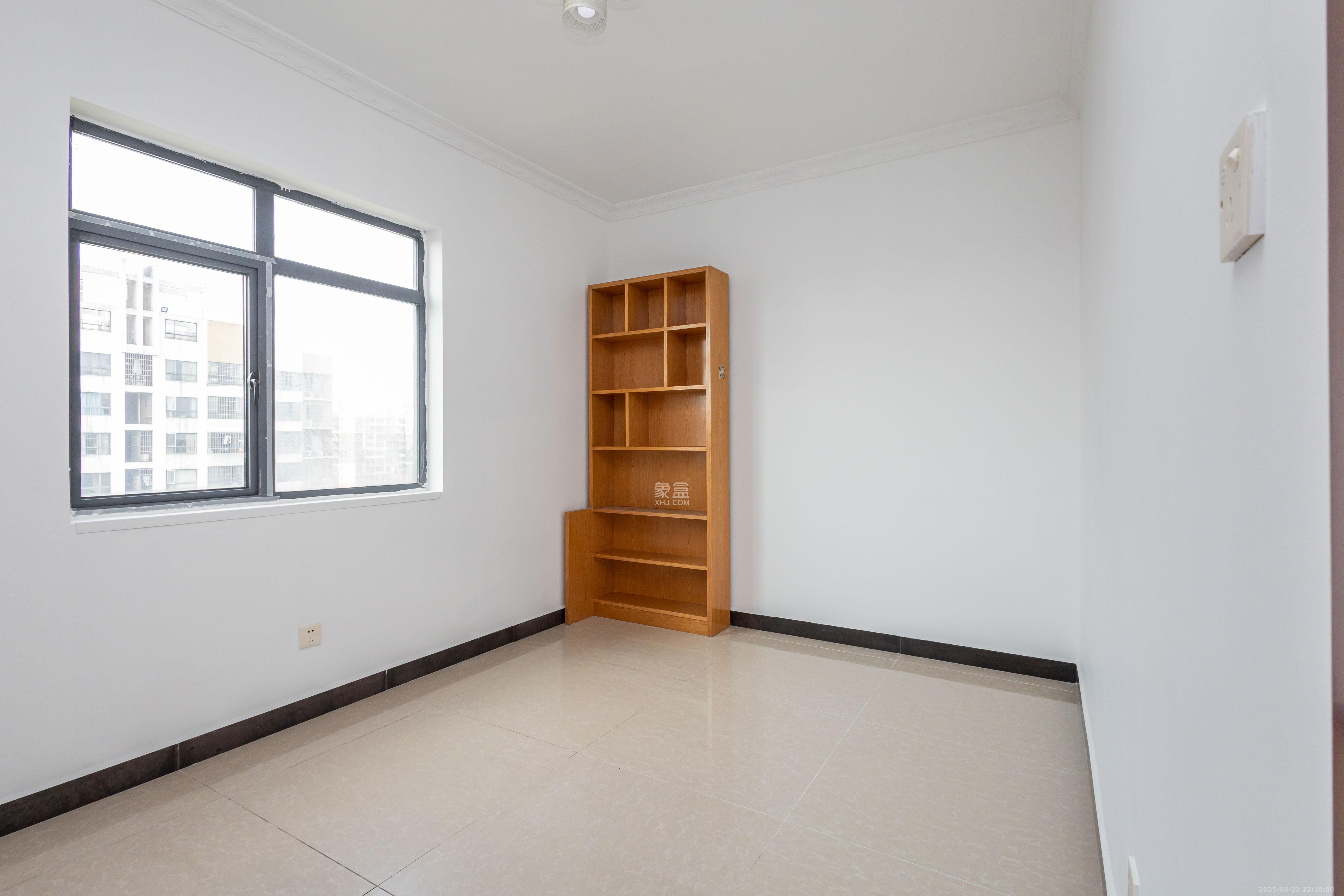 中国铁建国际城二期 3室2厅1卫 59.0万 中国铁建国际城二期 3室2厅1卫 59.0万卧室