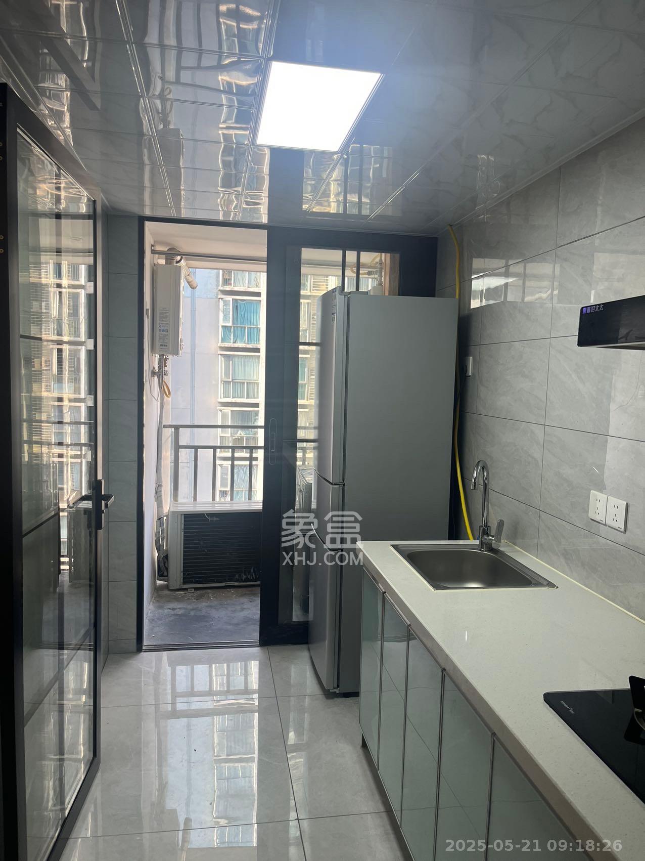 湘域中央 1室1厅1卫 2580.0元/月 湘域中央 1室1厅1卫 2580.0元/月室内图