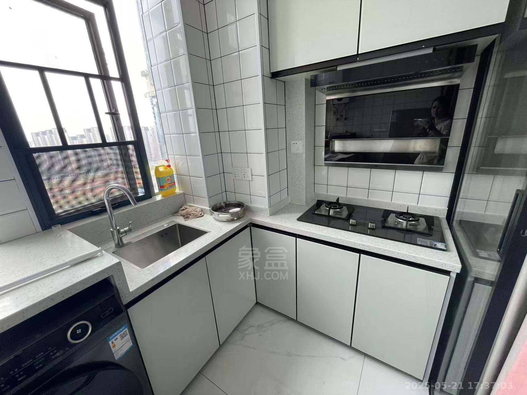 和顺天河广场(型格广场) 1室1厅1卫 1400.0元/月 和顺天河广场(型格广场) 1室1厅1卫 1400.0元/月室内图