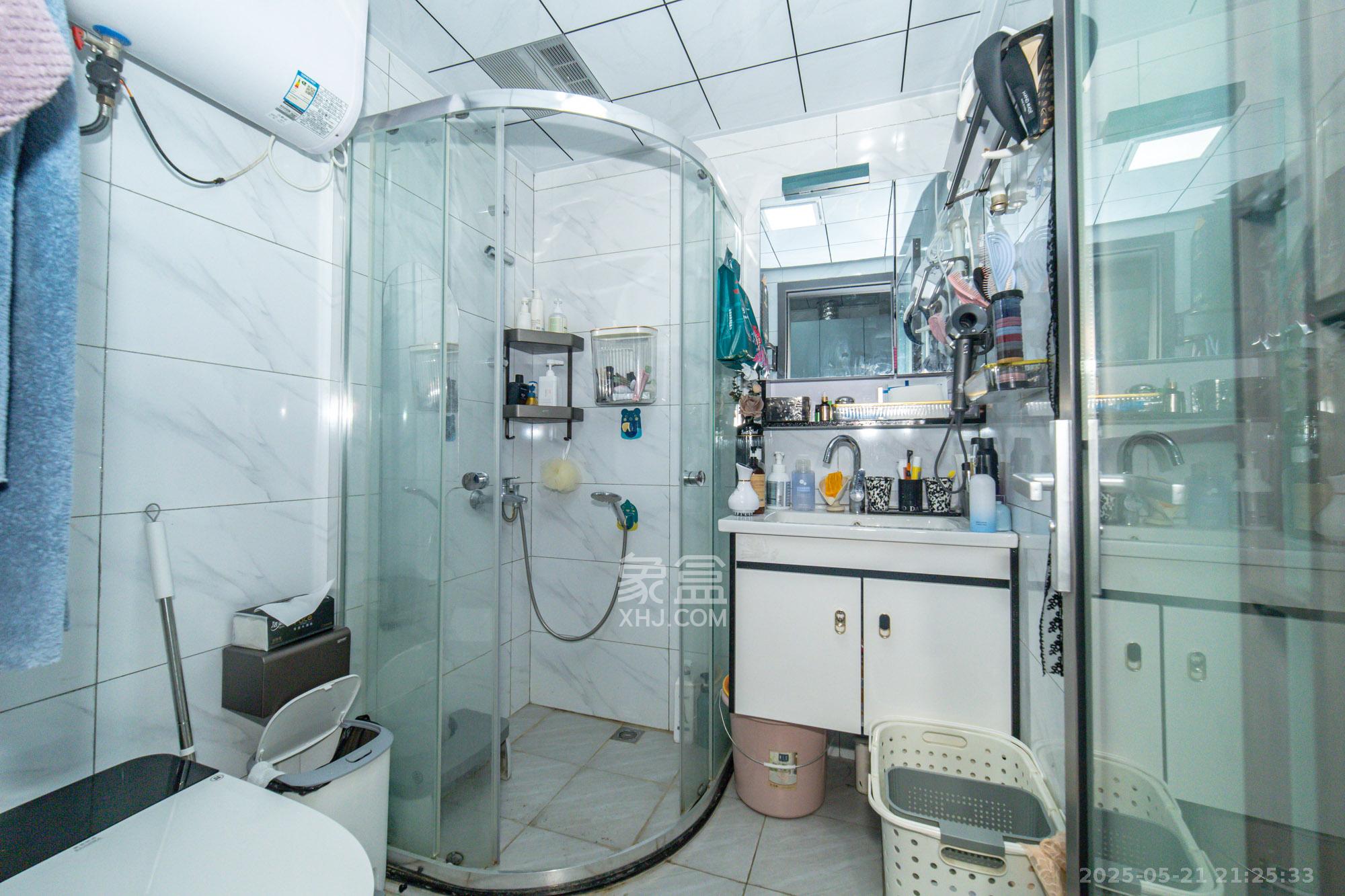 新长海漓湘悦  1室1厅1卫    19.9万 新长海漓湘悦  1室1厅1卫    19.9万卫生间