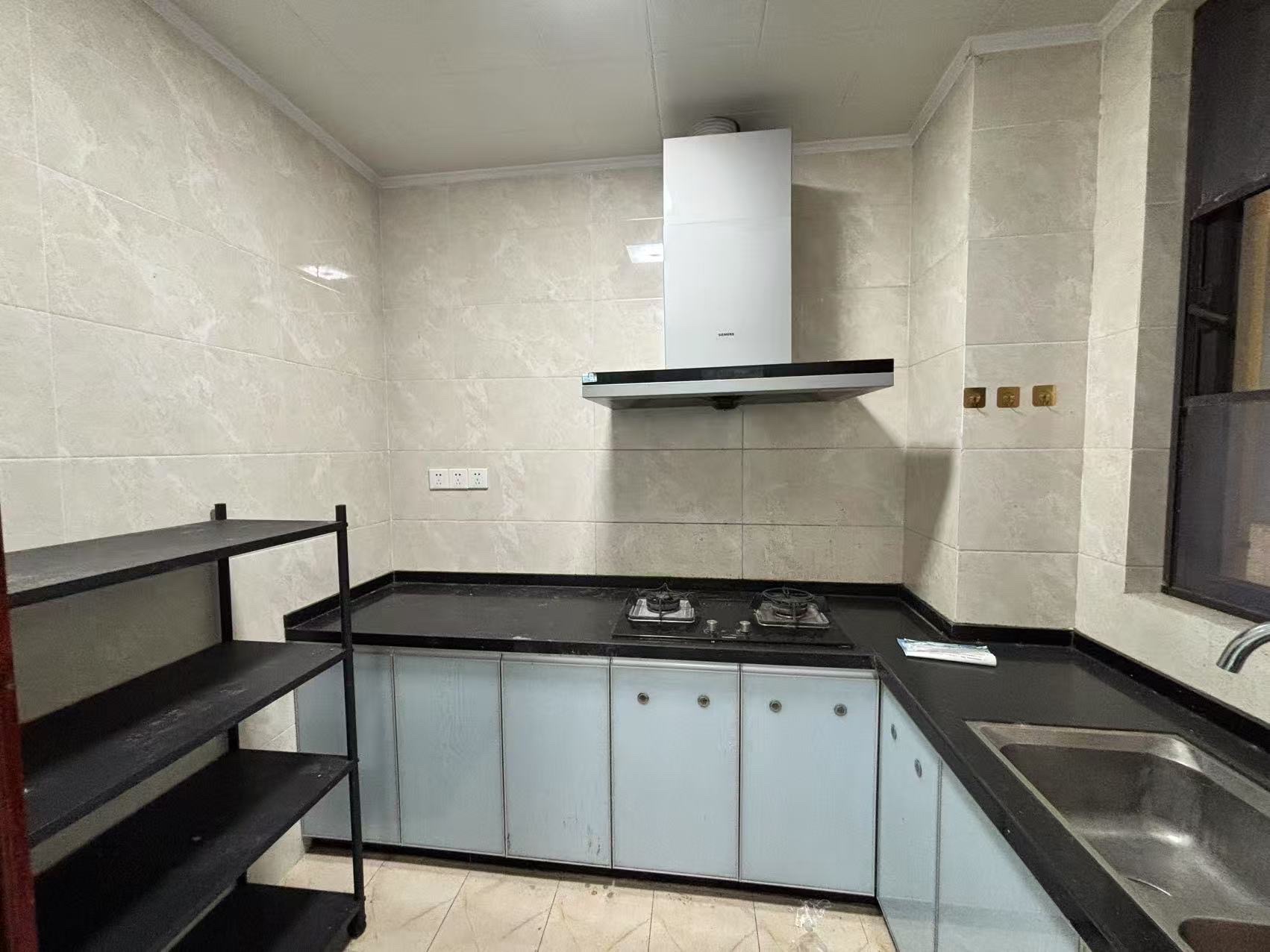 鲁能钓鱼台美高梅 3室2厅1卫 149.0万 鲁能钓鱼台美高梅 3室2厅1卫 149.0万客厅