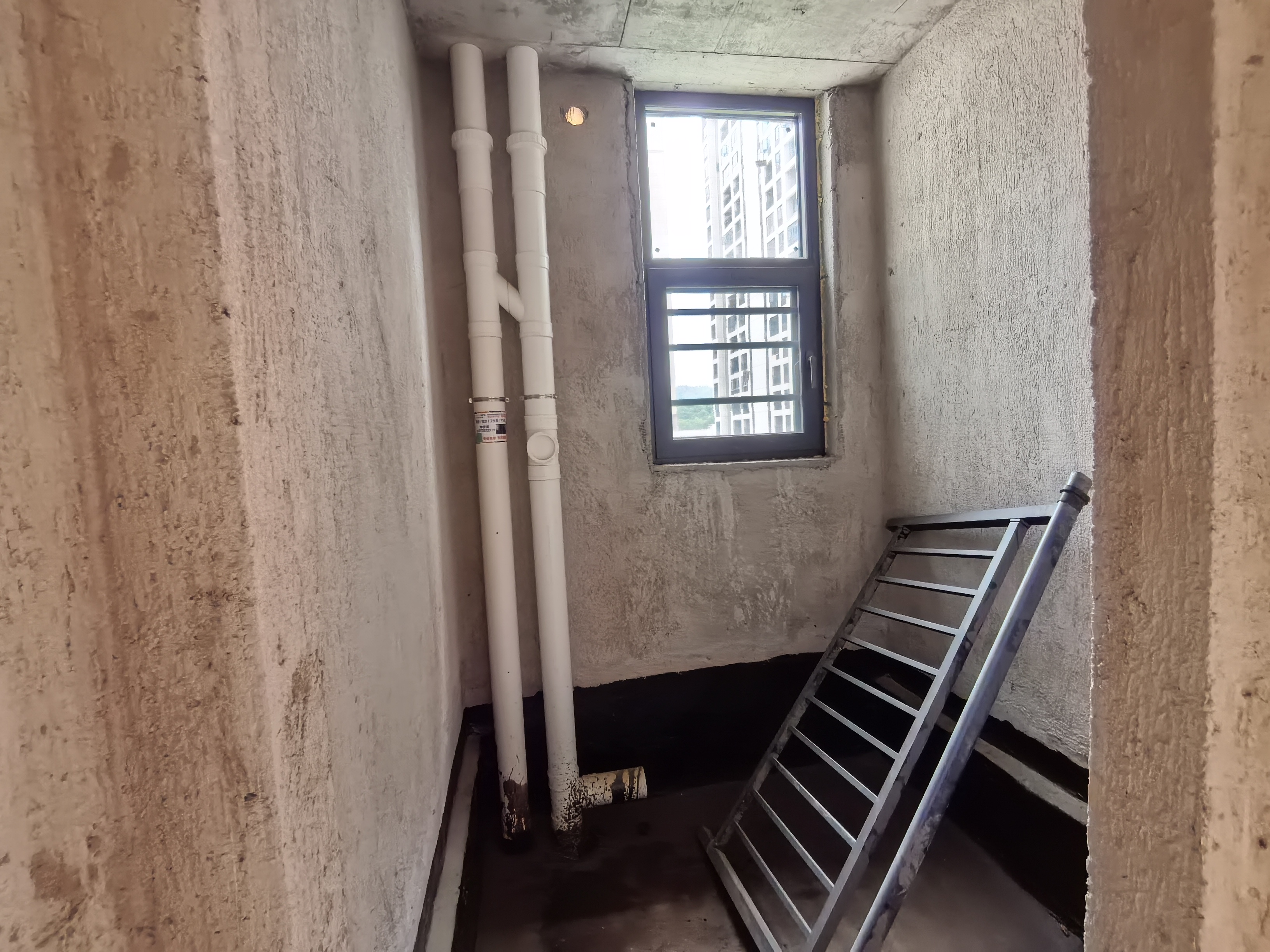 百弘学府城三期 1室0厅0卫 83.8万 百弘学府城三期 1室0厅0卫 83.8万客厅