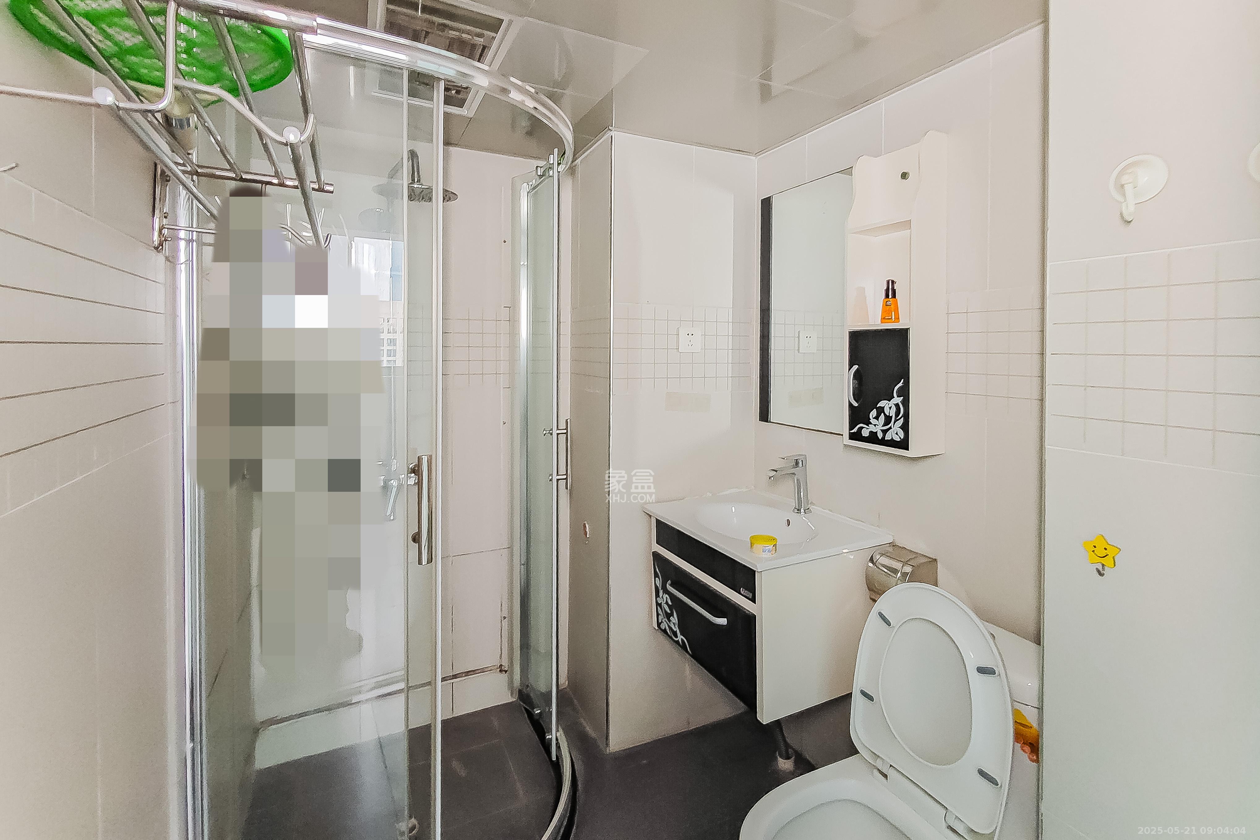 宏景名厦 2室1厅2卫 52.0万 宏景名厦 2室1厅2卫 52.0万卫生间