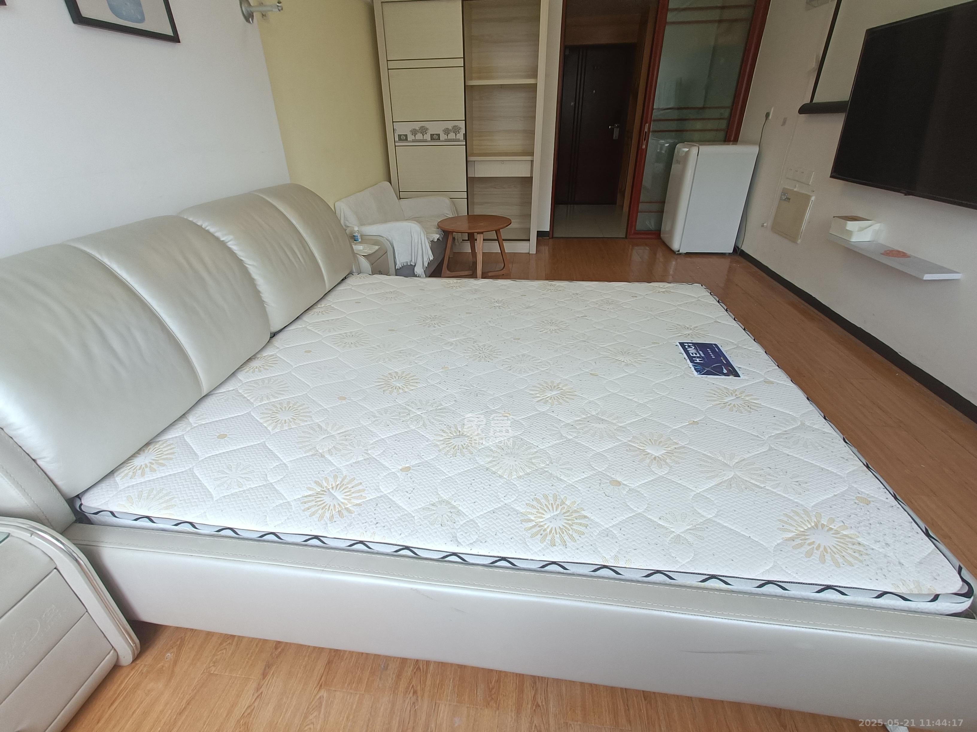 达美美立方  1室1厅1卫   1500.00元/月