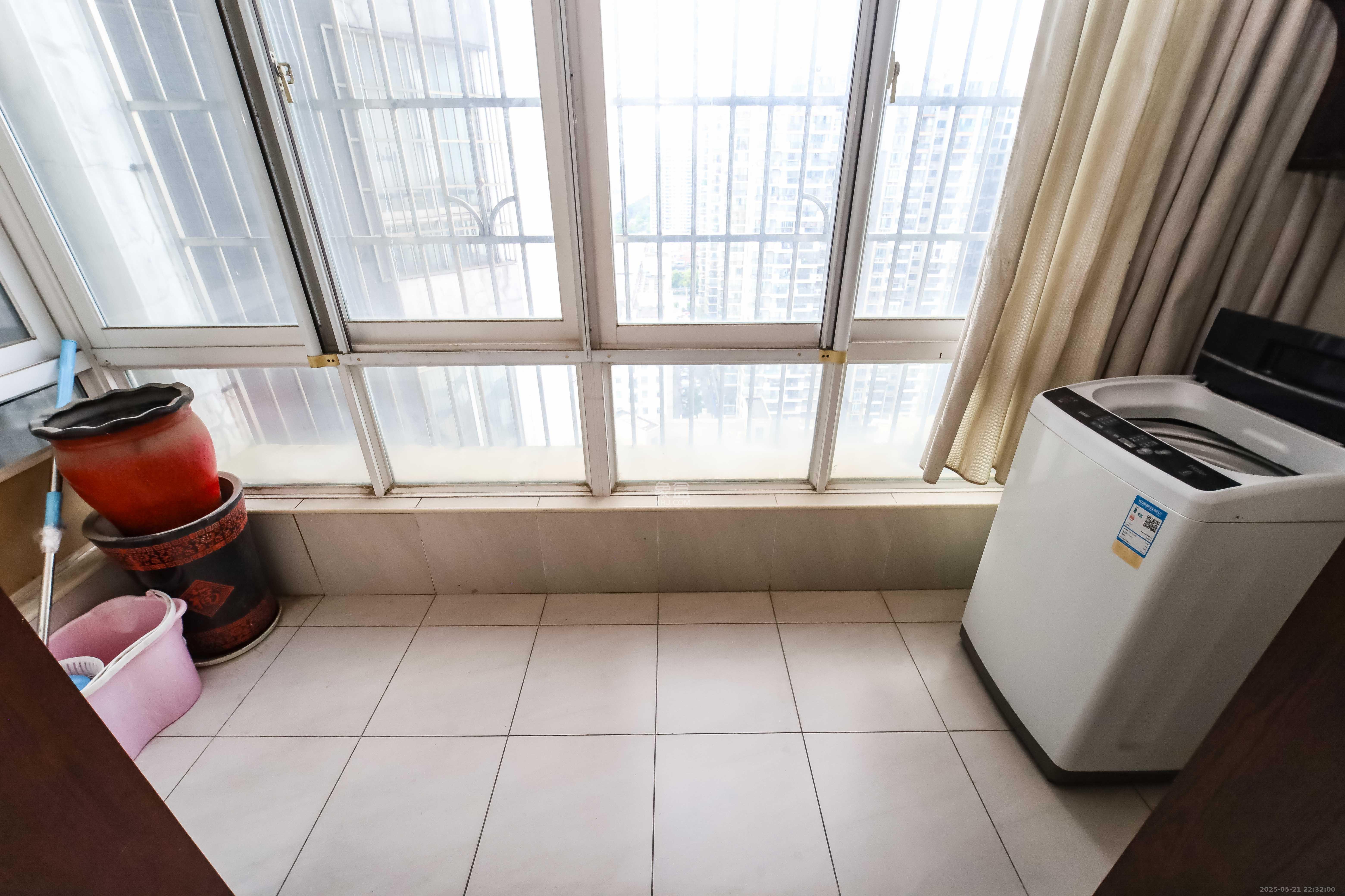 东门壹号家园 4室2厅2卫 108.0万 东门壹号家园 4室2厅2卫 108.0万阳台