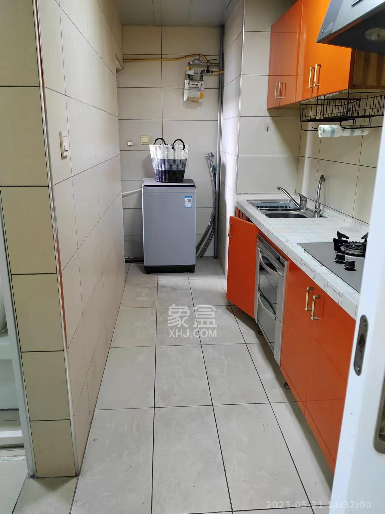 中天广场  2室1厅1卫    3200.0元/月 中天广场  2室1厅1卫    3200.0元/月室内图