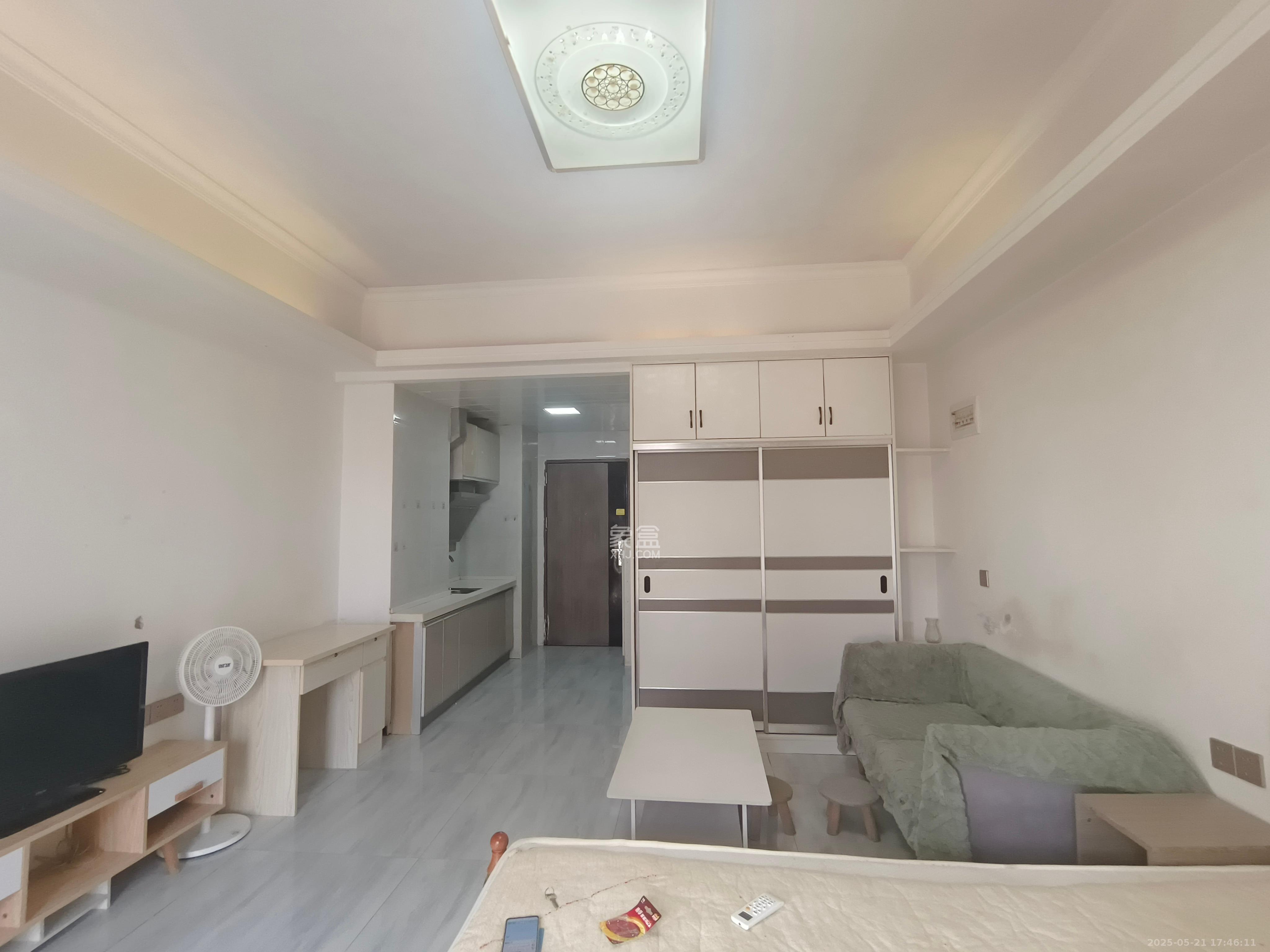 新世界广场  1室1厅1卫   1500.00元/月室内图