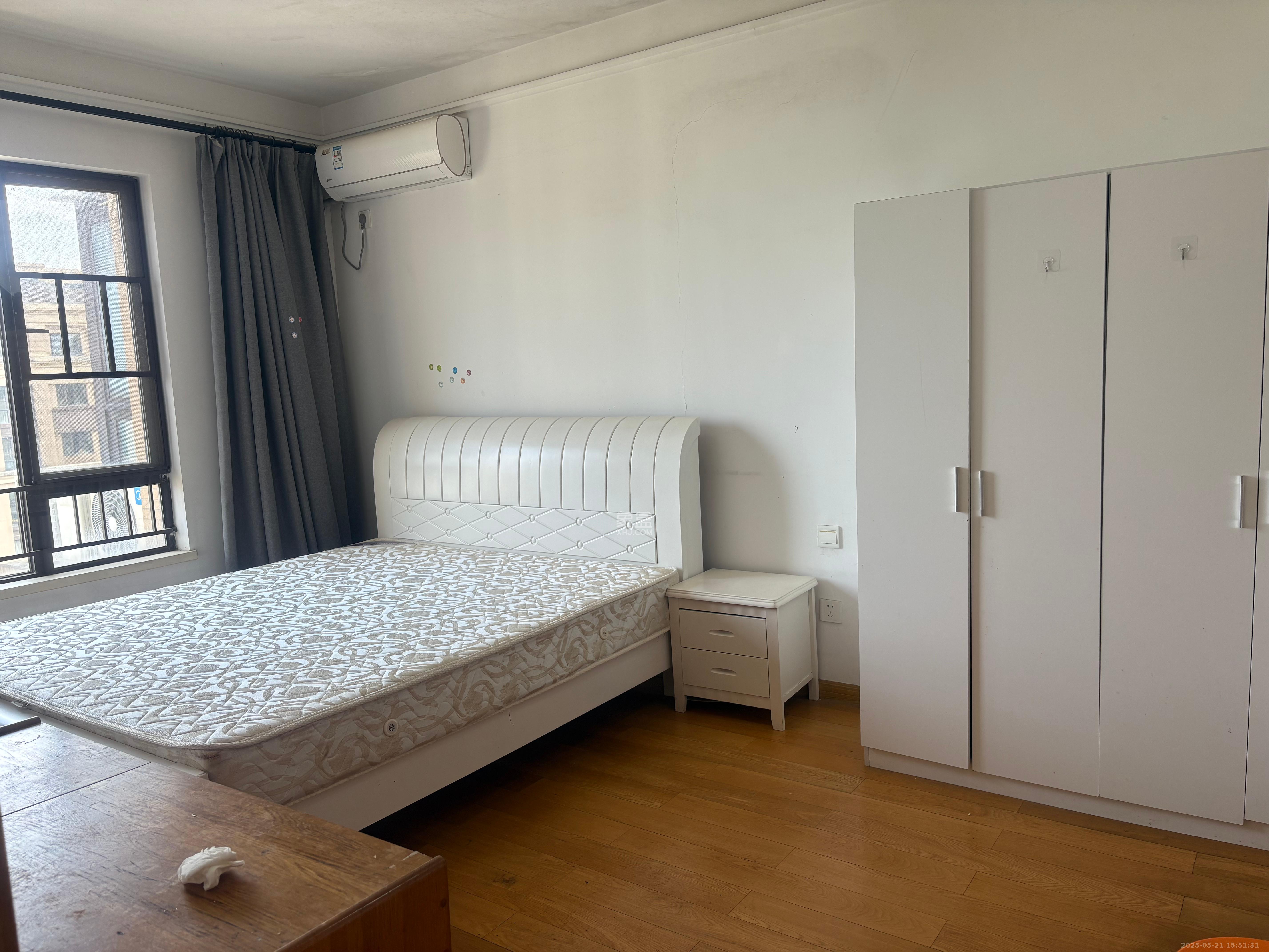 中海国际三期 3室2厅2卫 2100.0元/月 中海国际三期 3室2厅2卫 2100.0元/月室内图