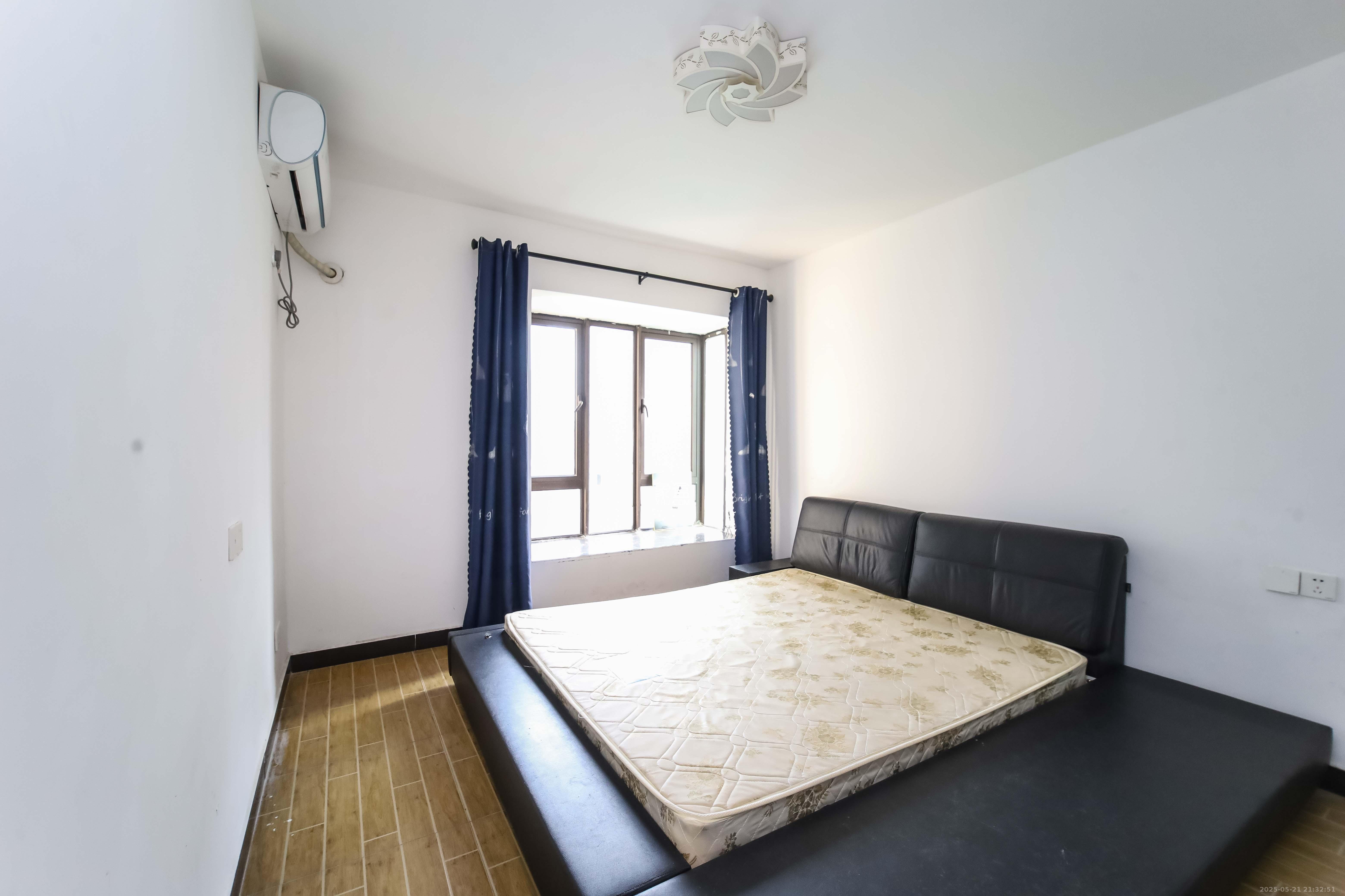 中欣楚天熙苑 1室2厅2卫 100.0万 中欣楚天熙苑 1室2厅2卫 100.0万卧室