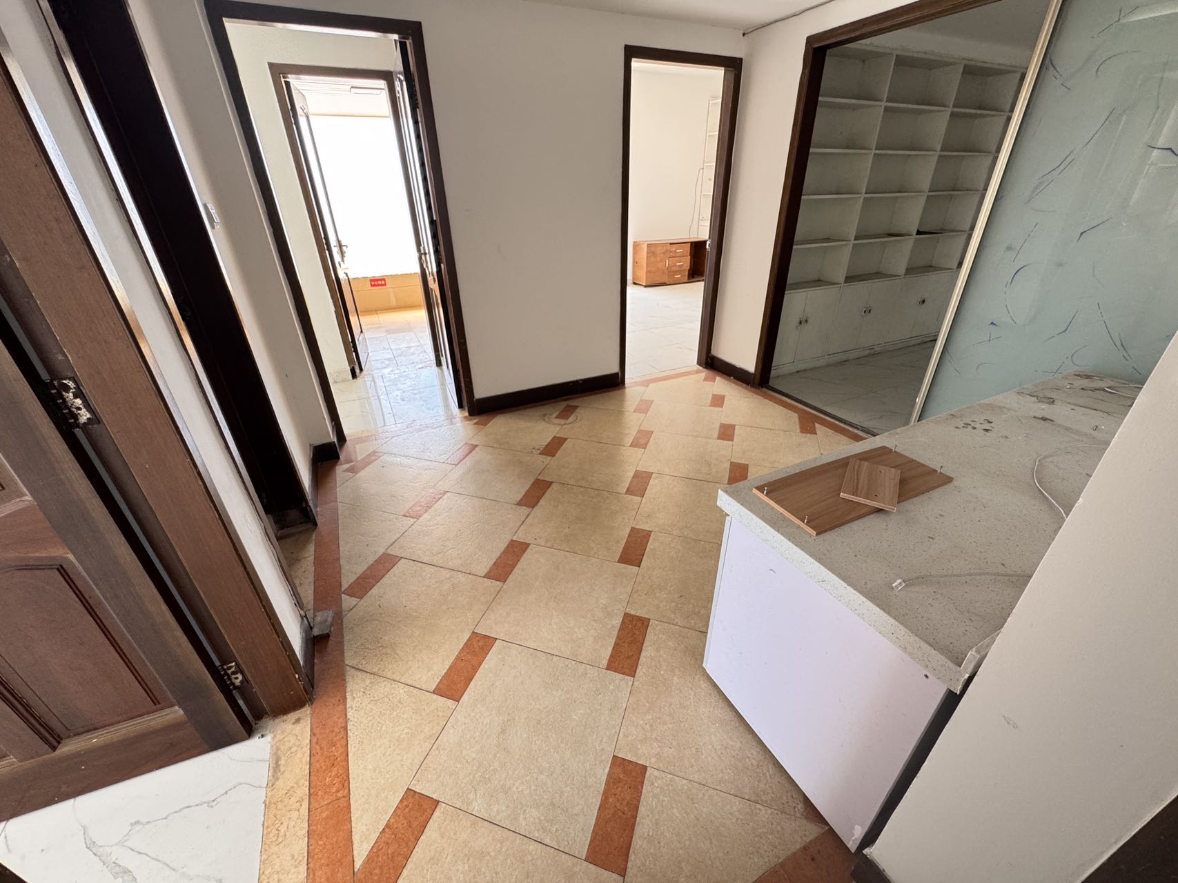 半山花园 5室2厅2卫 5300.0元/月 半山花园 5室2厅2卫 5300.0元/月户型图