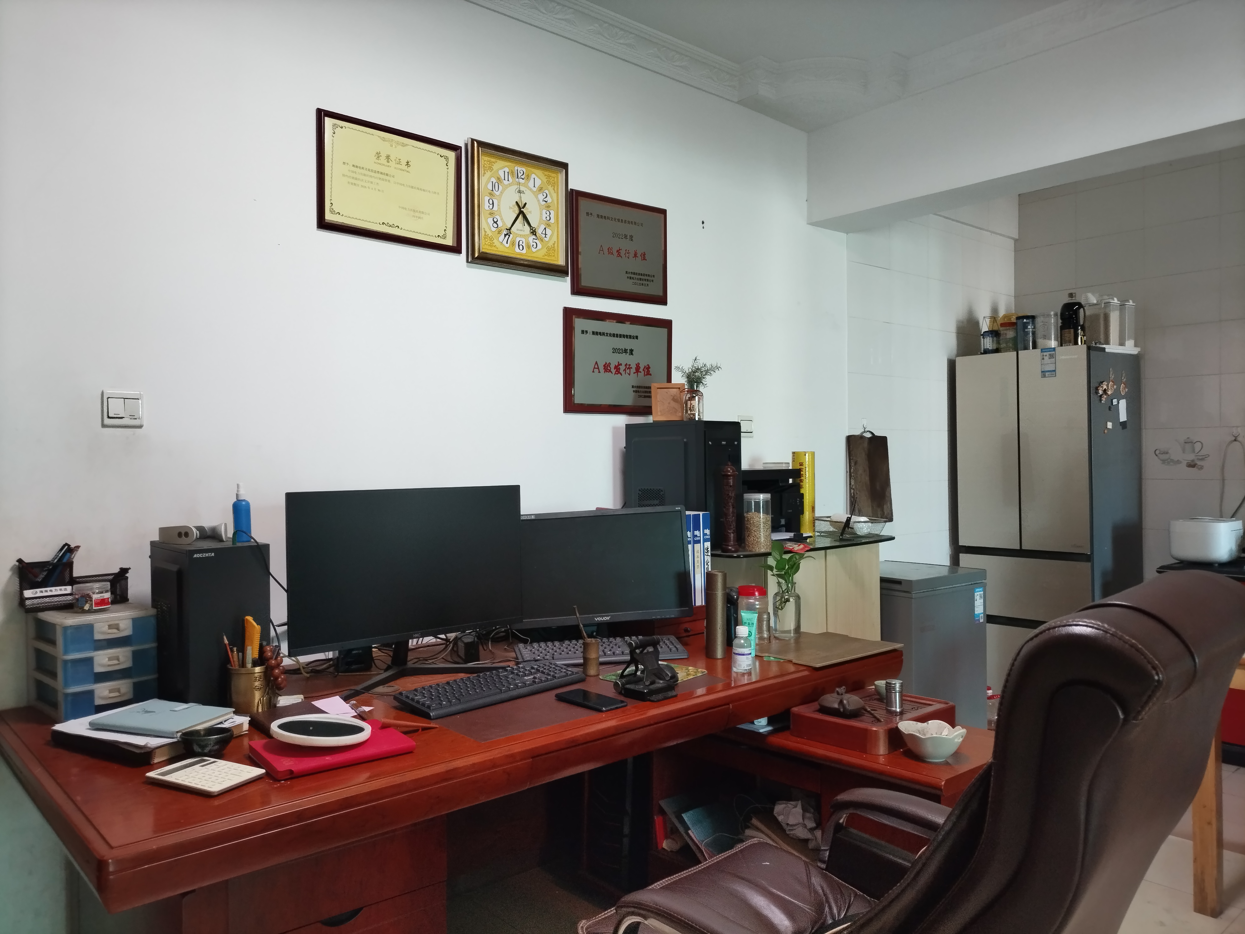 佳裕大厦 3室2厅1卫 135.0万 佳裕大厦 3室2厅1卫 135.0万客厅