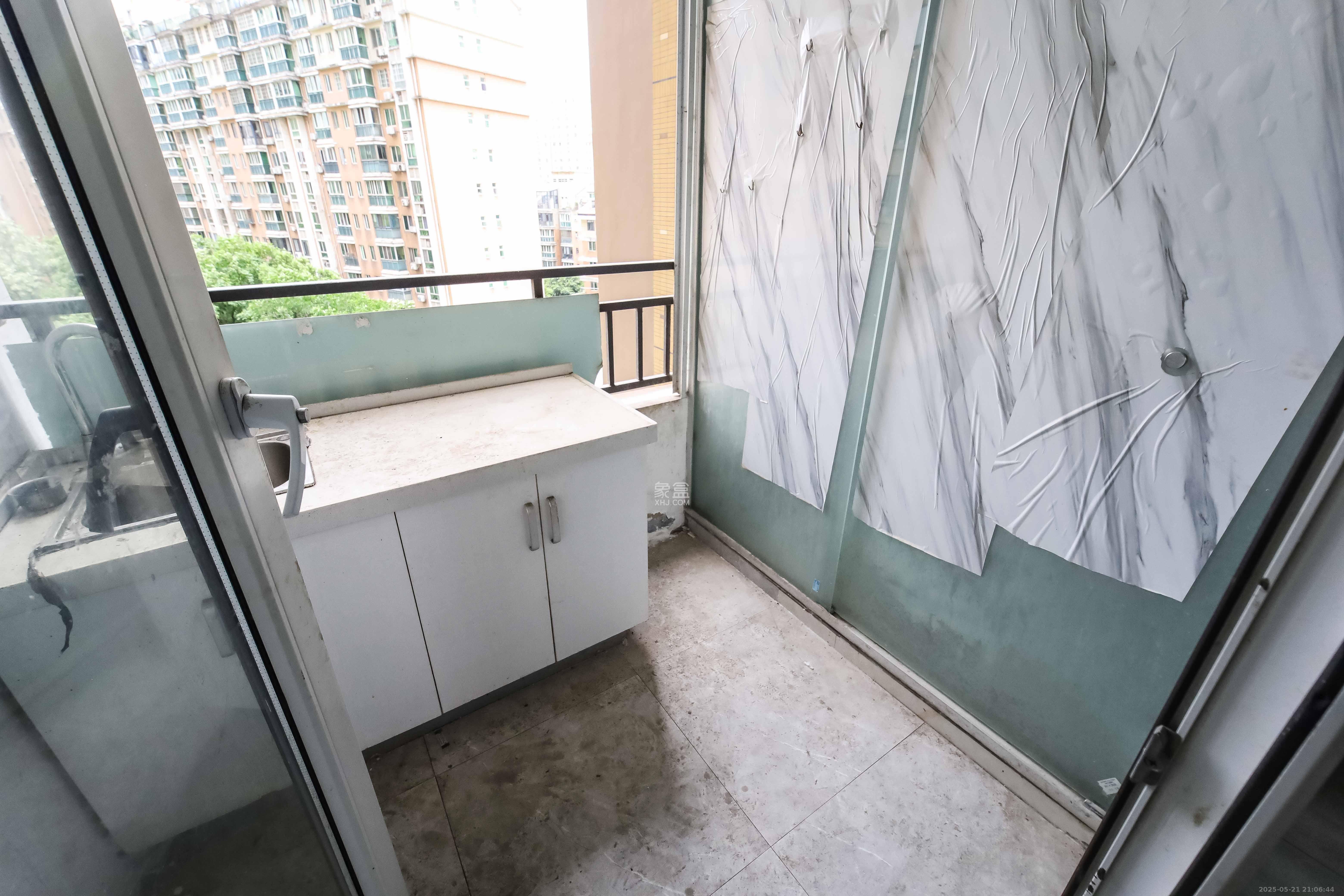 金地格林公馆  3室2厅2卫    115.0万 金地格林公馆  3室2厅2卫    115.0万阳台