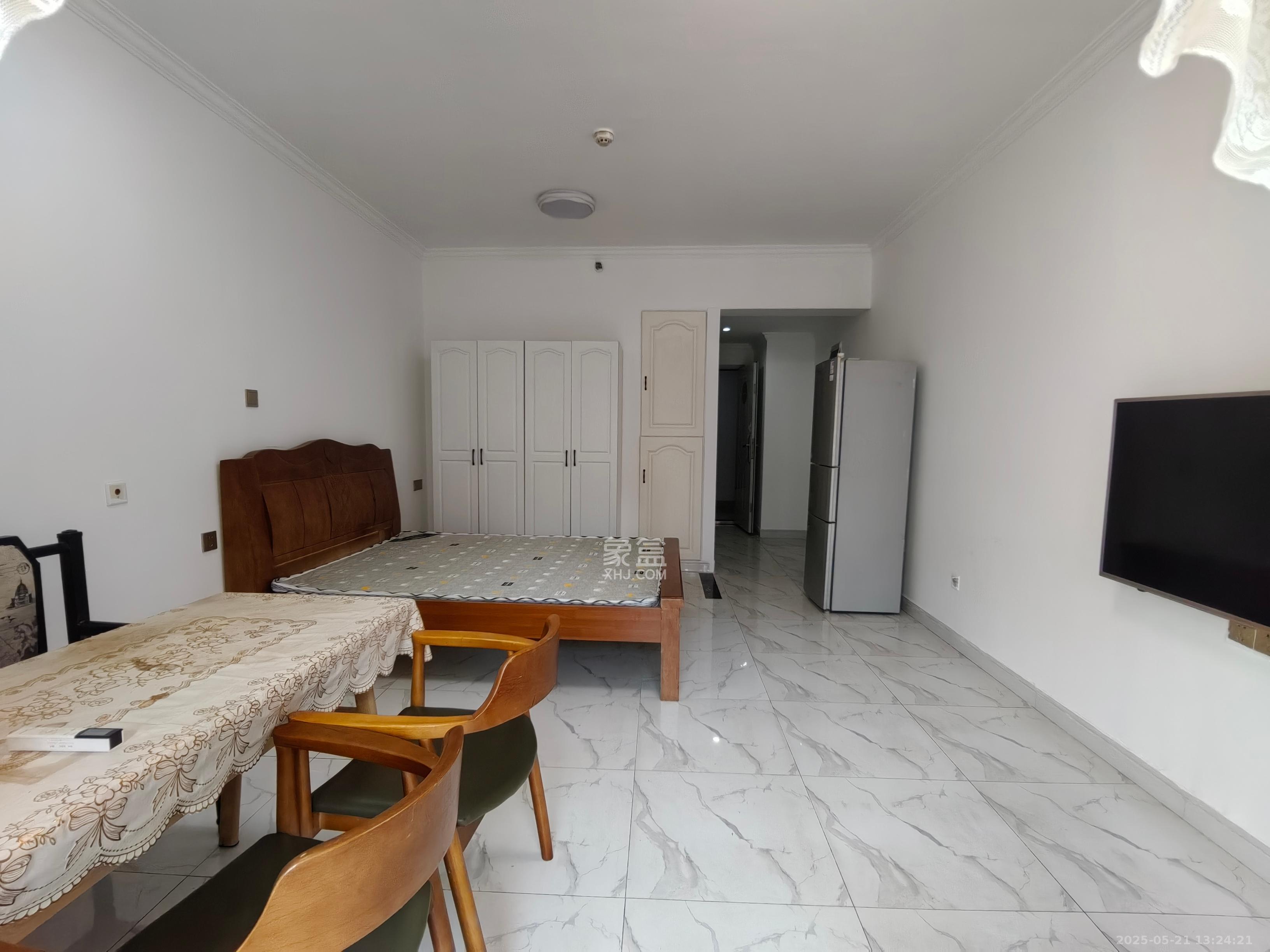 怡海星城 1室0厅0卫 1100.0元/月 怡海星城 1室0厅0卫 1100.0元/月室内图