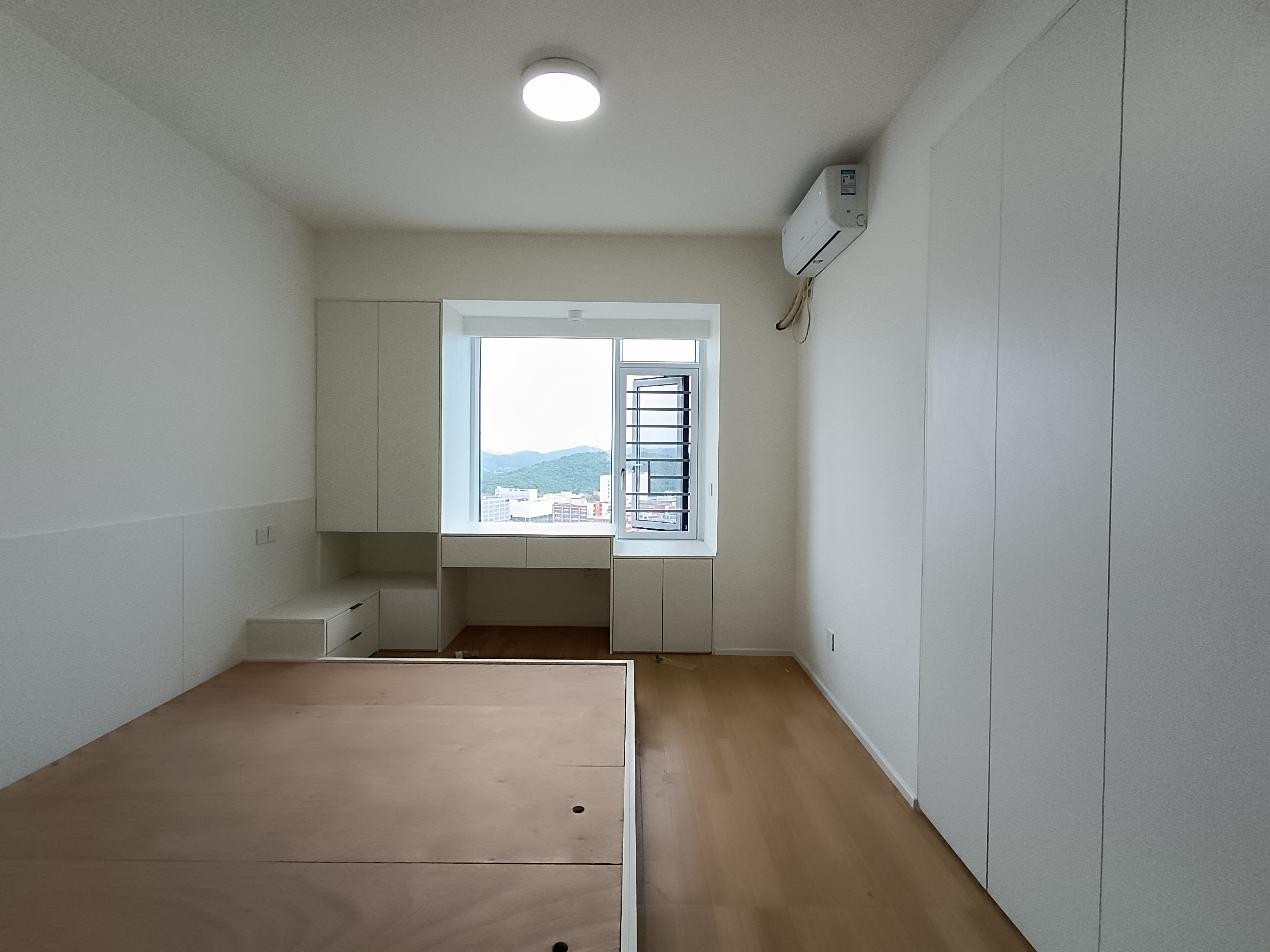 汉高学士府  3室2厅1卫   2600.00元/月户型图