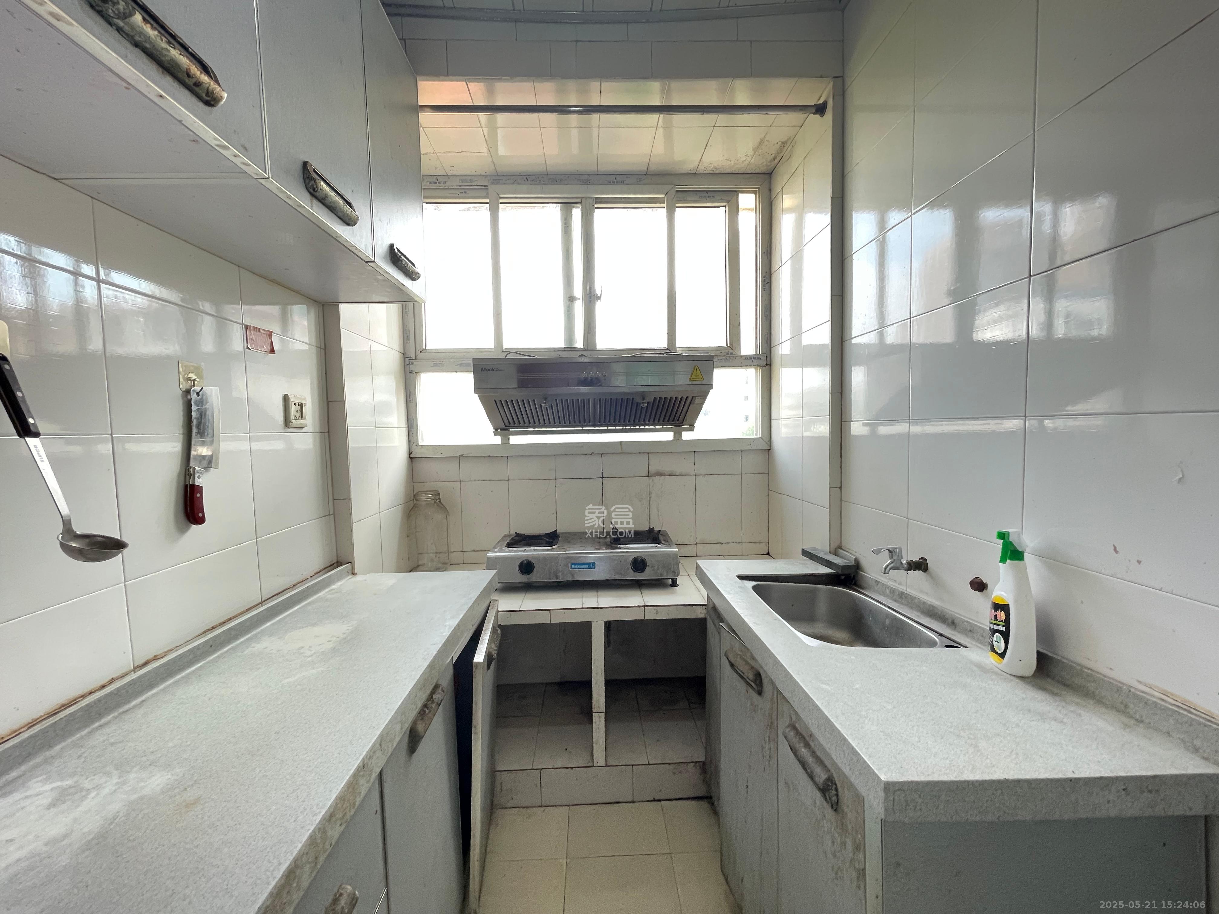 涂家冲社区(涂新小区、农商银行宿舍) 2室1厅1卫 1000.0元/月 涂家冲社区(涂新小区、农商银行宿舍) 2室1厅1卫 1000.0元/月室内图