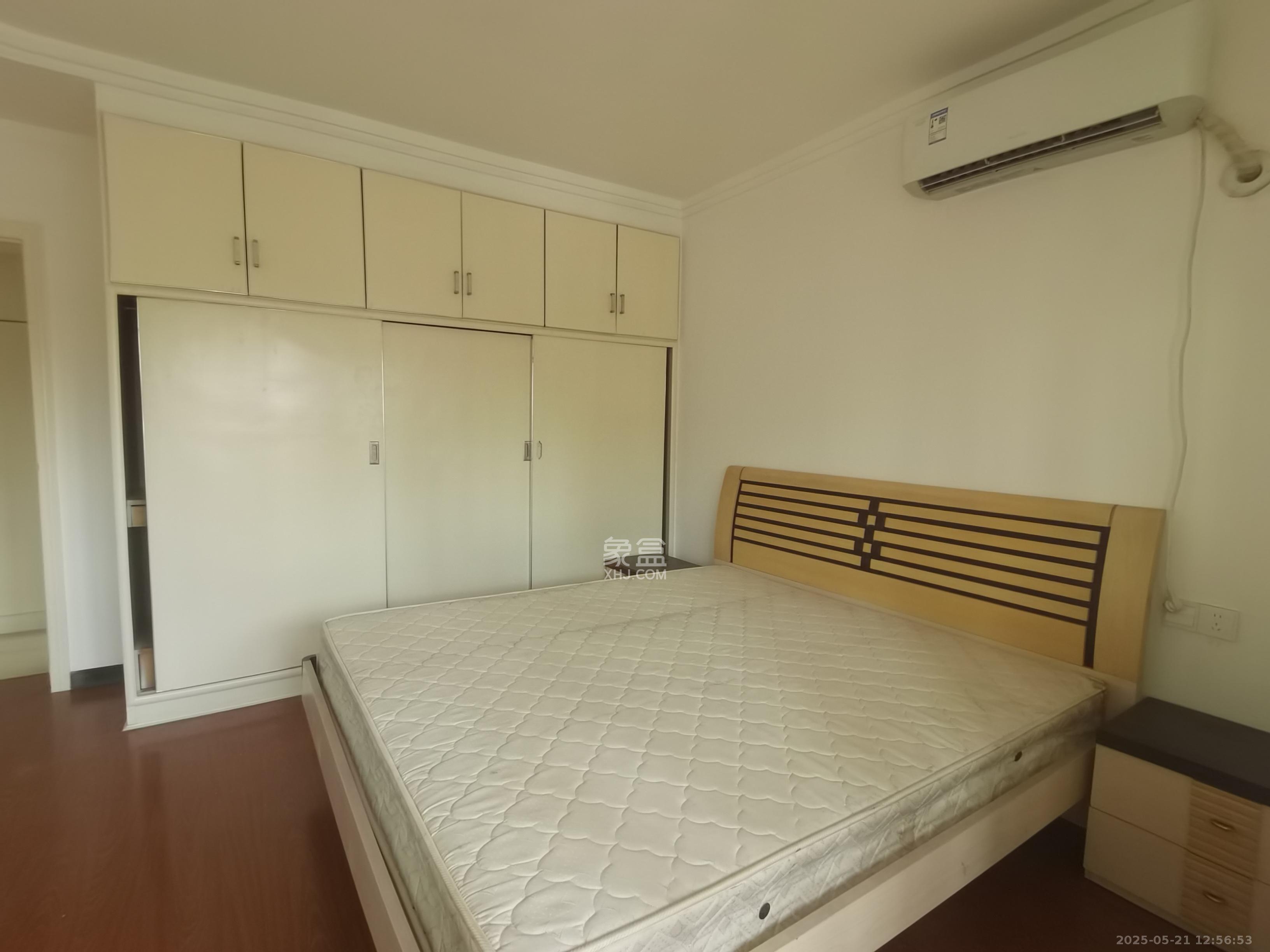 杨铭园  3室2厅1卫    2500.0元/月 杨铭园  3室2厅1卫    2500.0元/月室内图