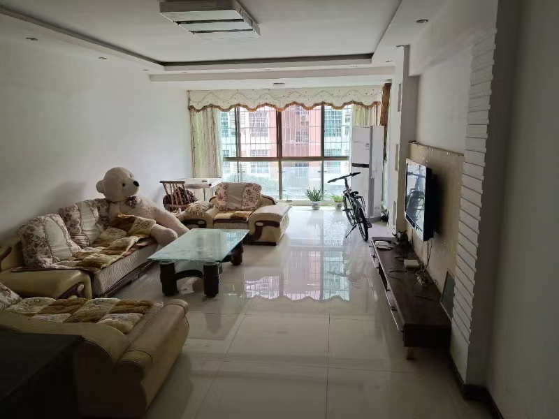 区检察院家属房 4室2厅2卫 1500.0元/月 区检察院家属房 4室2厅2卫 1500.0元/月室内图