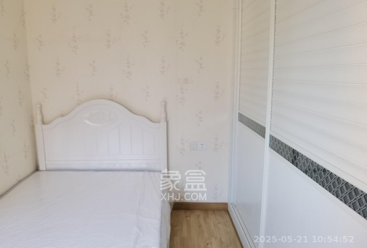 丽发新城  2室2厅1卫   1800.00元/月室内图