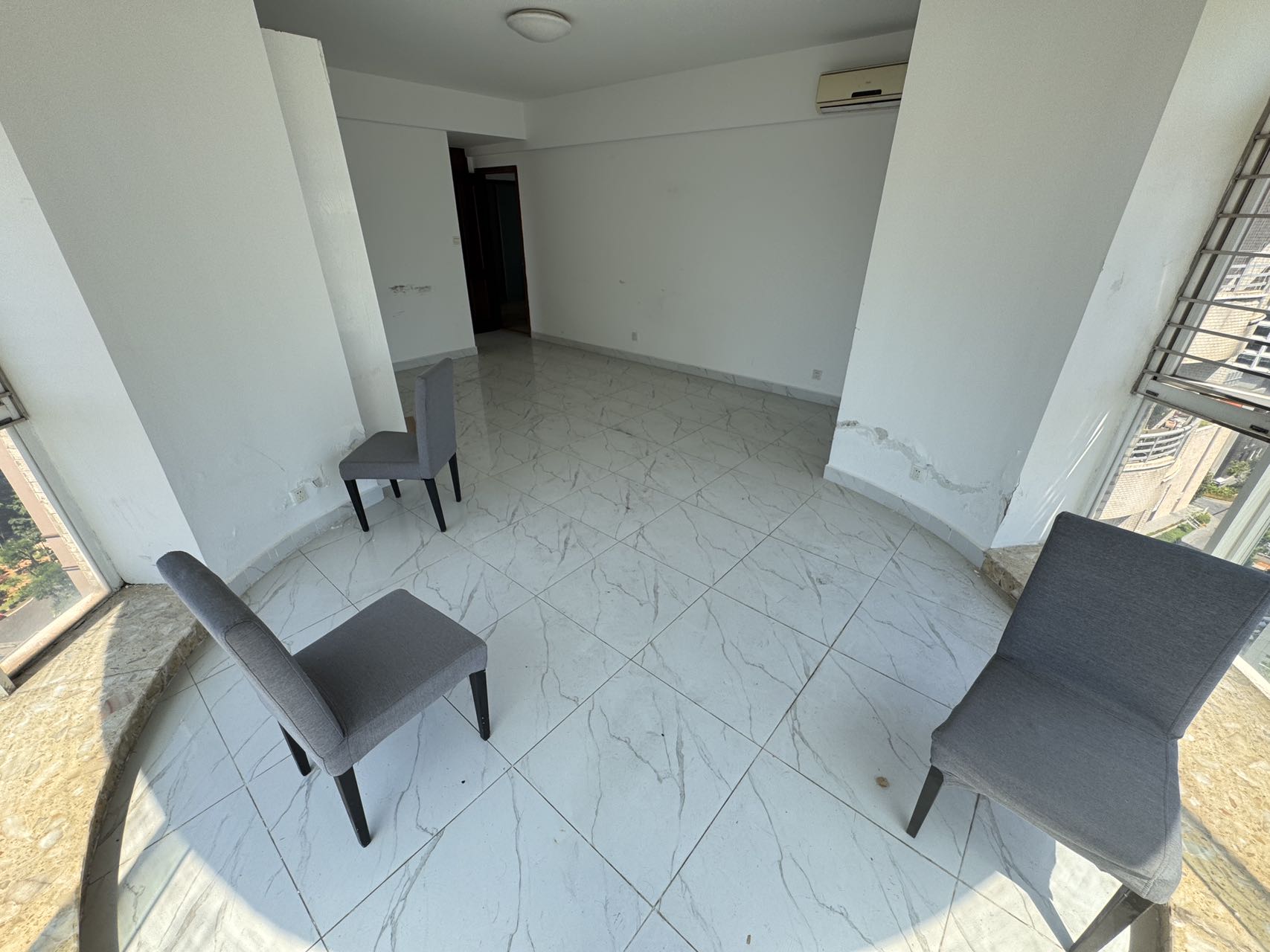 半山花园 5室2厅2卫 5300.0元/月 半山花园 5室2厅2卫 5300.0元/月户型图