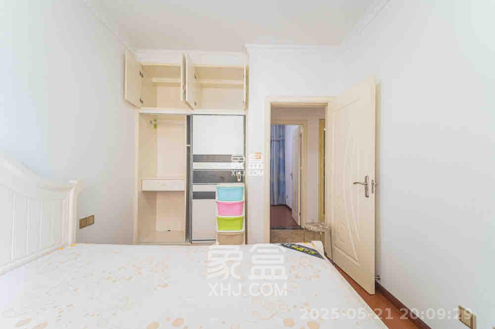 MOMA当代广场  3室2厅1卫   1800.00元/月室内图