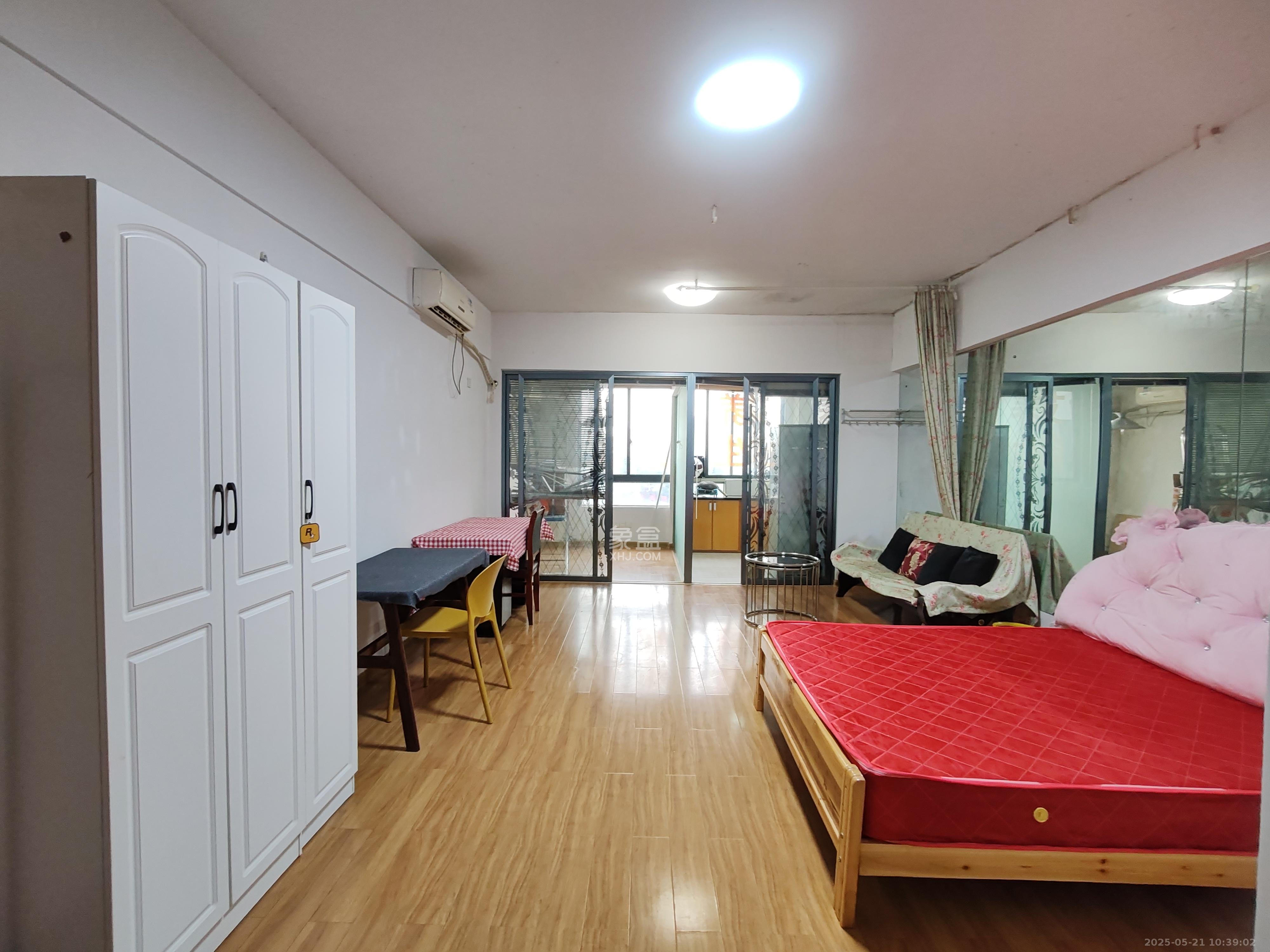 新府华城 1室0厅1卫 900.0元/月 新府华城 1室0厅1卫 900.0元/月室内图