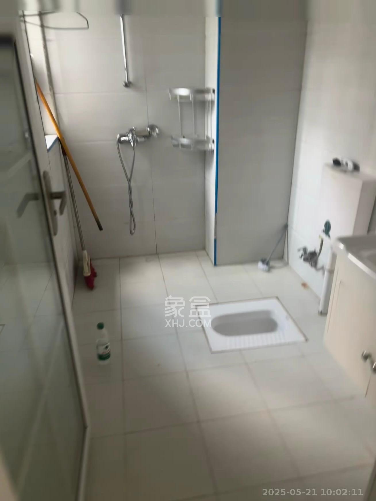 中国铁建梅溪青秀二期  4室2厅2卫    900.0元/月室内图