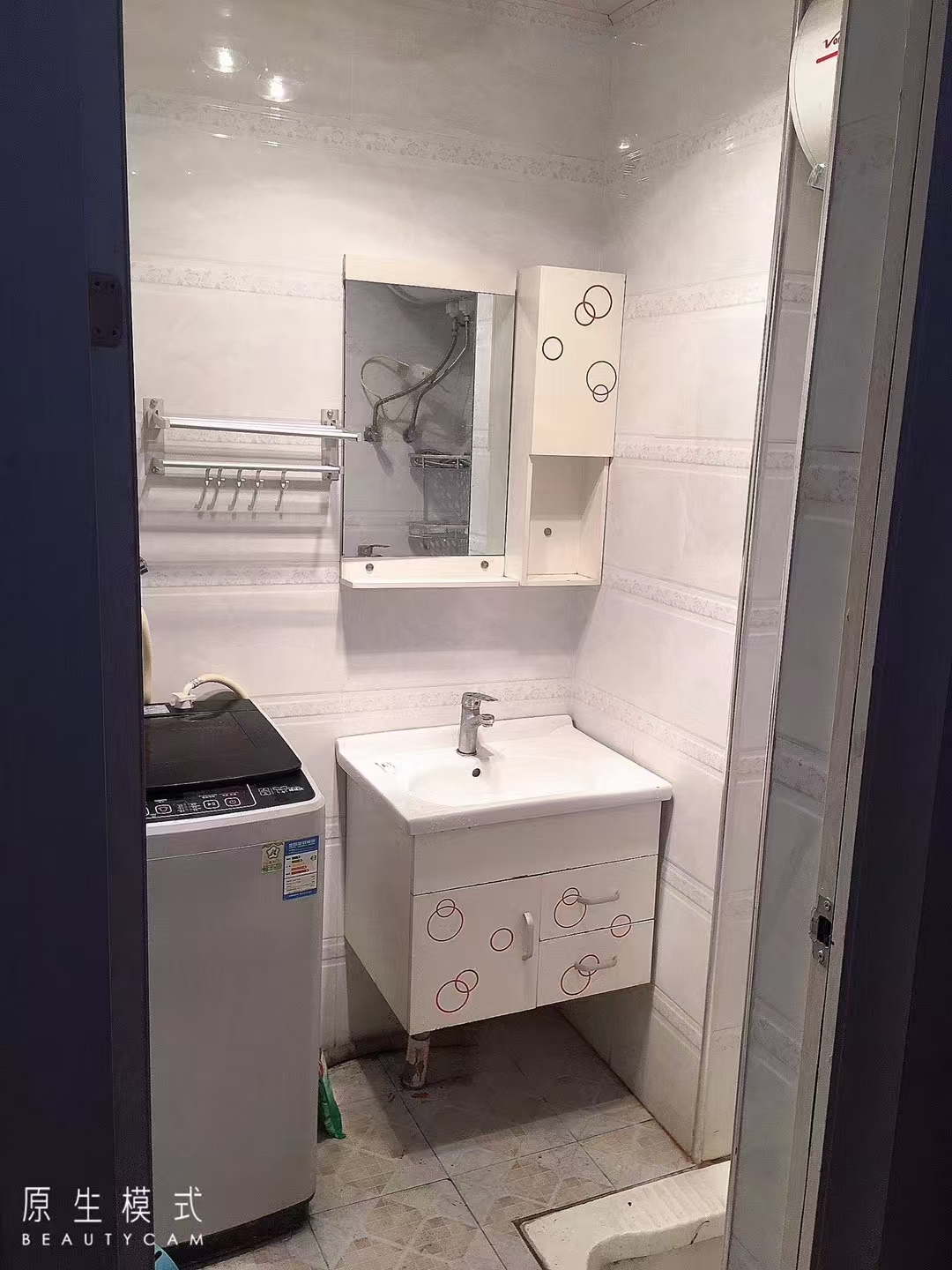 五洲富隆中心 1室1厅1卫 1000.0元/月 五洲富隆中心 1室1厅1卫 1000.0元/月室内图