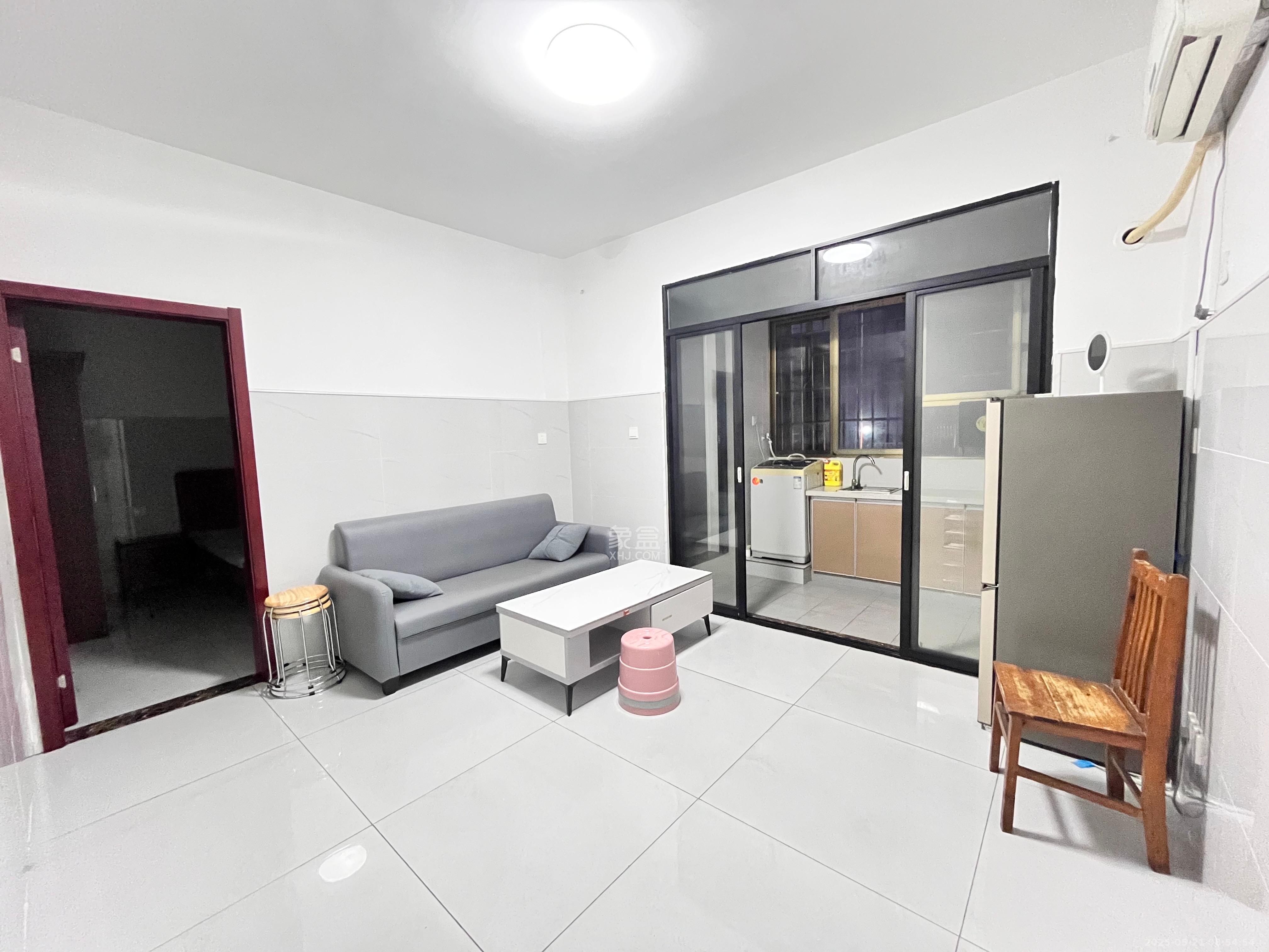 扬帆小区  1室1厅1卫    1500.0元/月