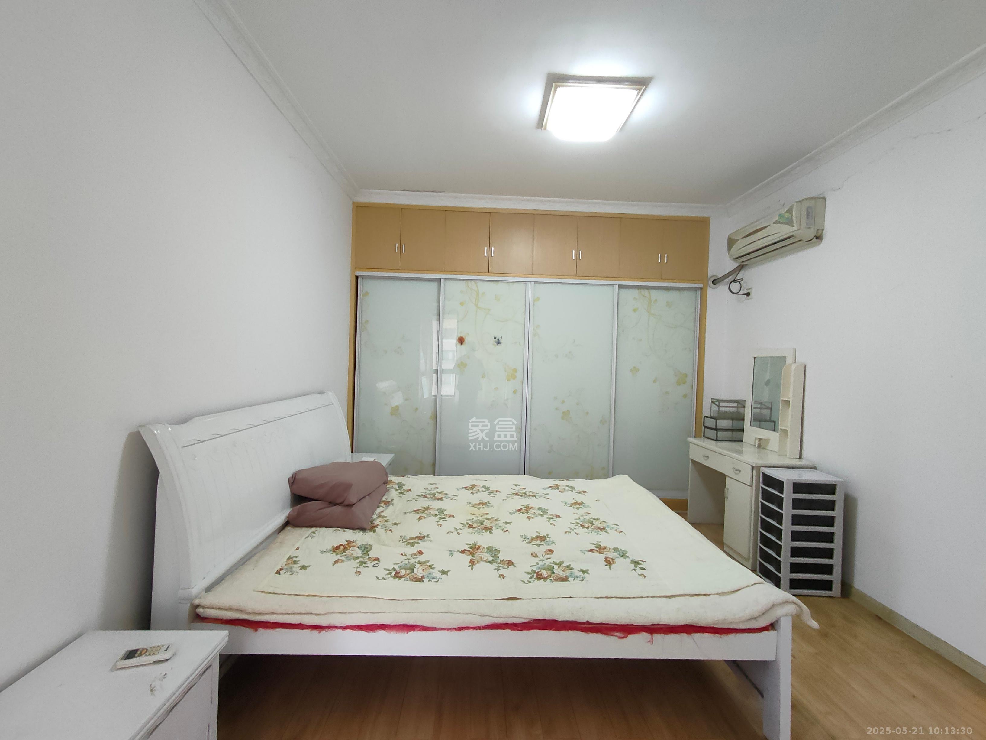 长房时代城  2室2厅1卫   2500.00元/月室内图