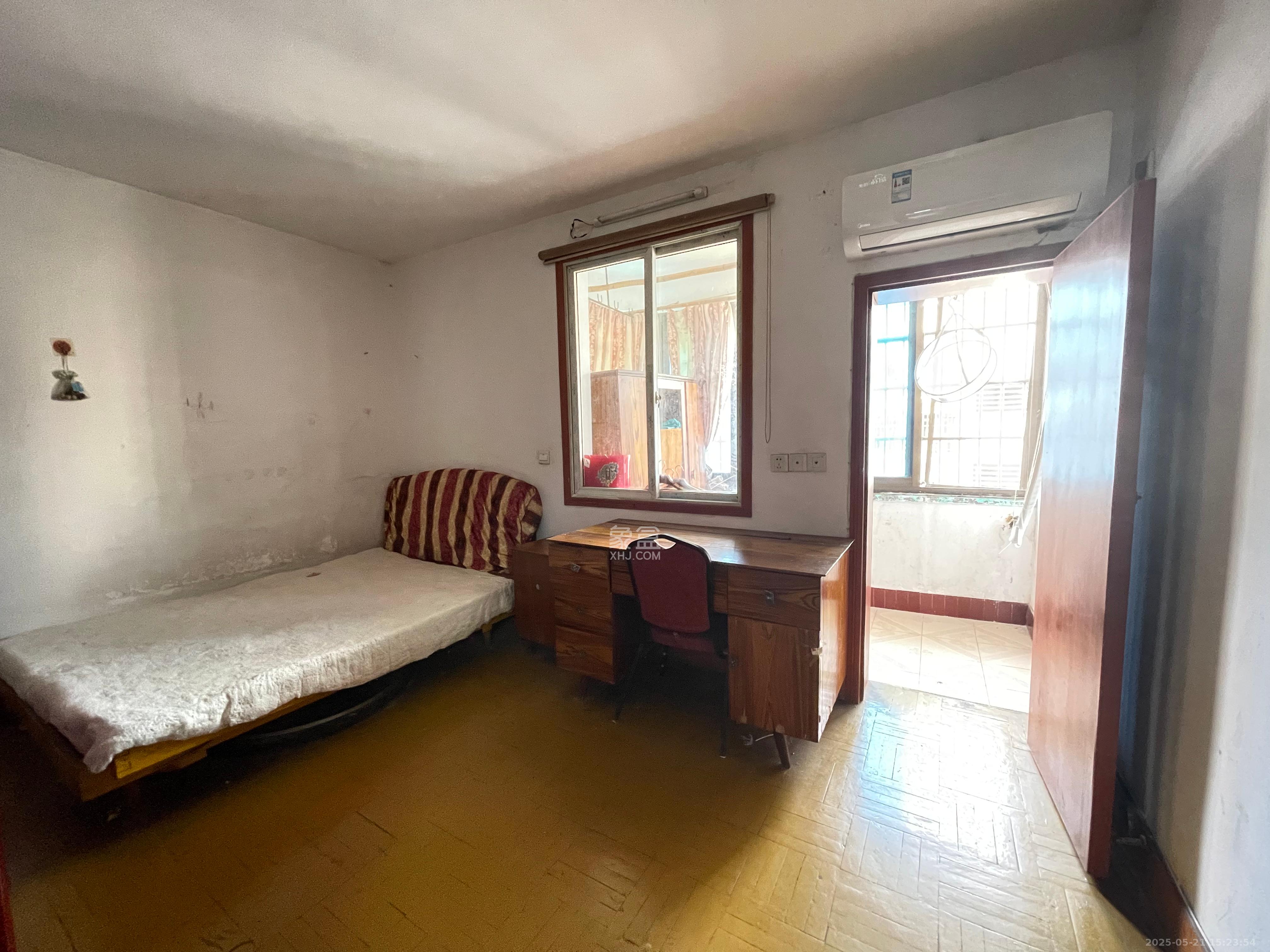 涂家冲社区(涂新小区、农商银行宿舍) 2室1厅1卫 1000.0元/月 涂家冲社区(涂新小区、农商银行宿舍) 2室1厅1卫 1000.0元/月室内图