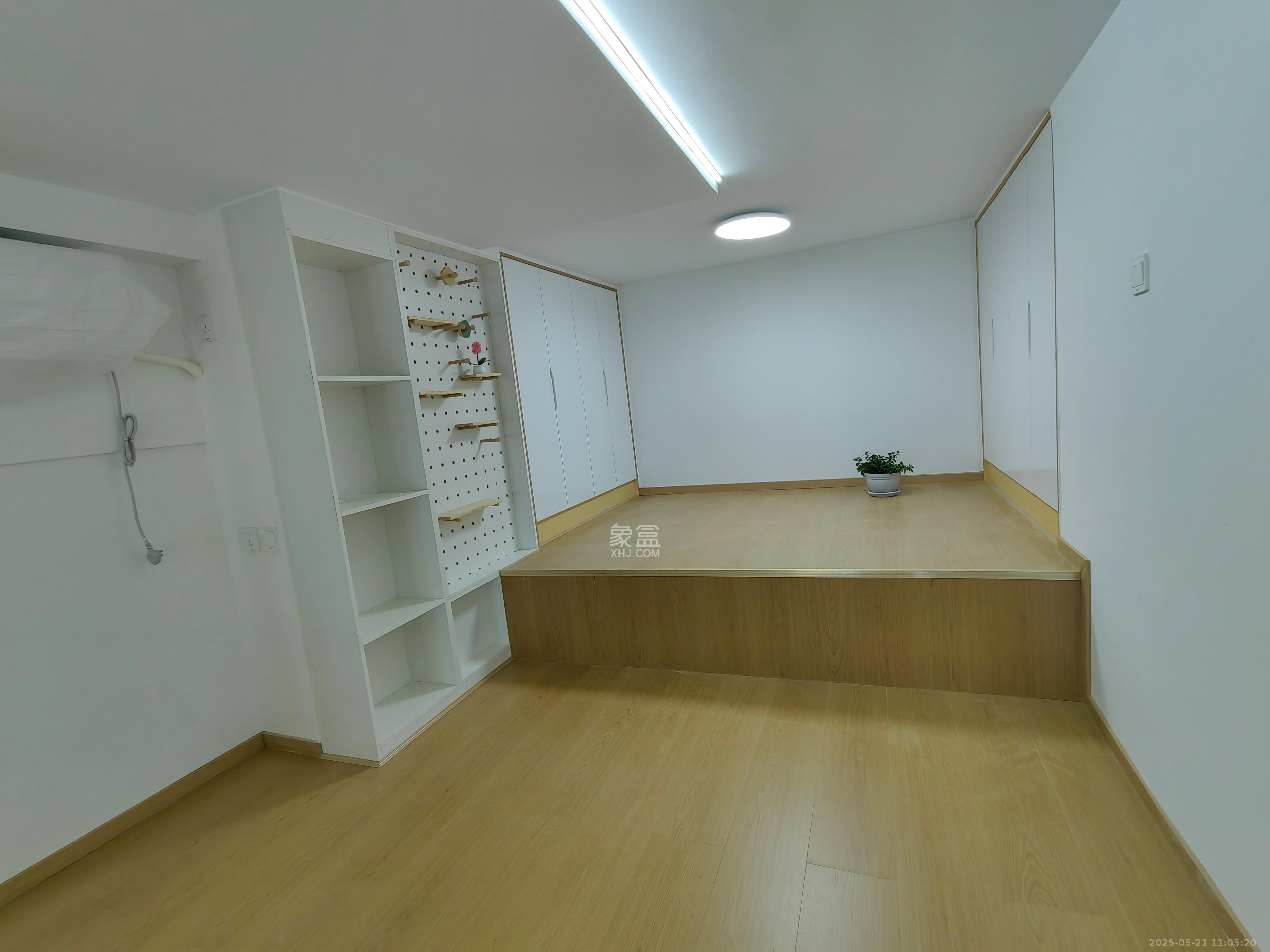 中建宝铂公馆   43.0㎡     3300.00元/月室内图