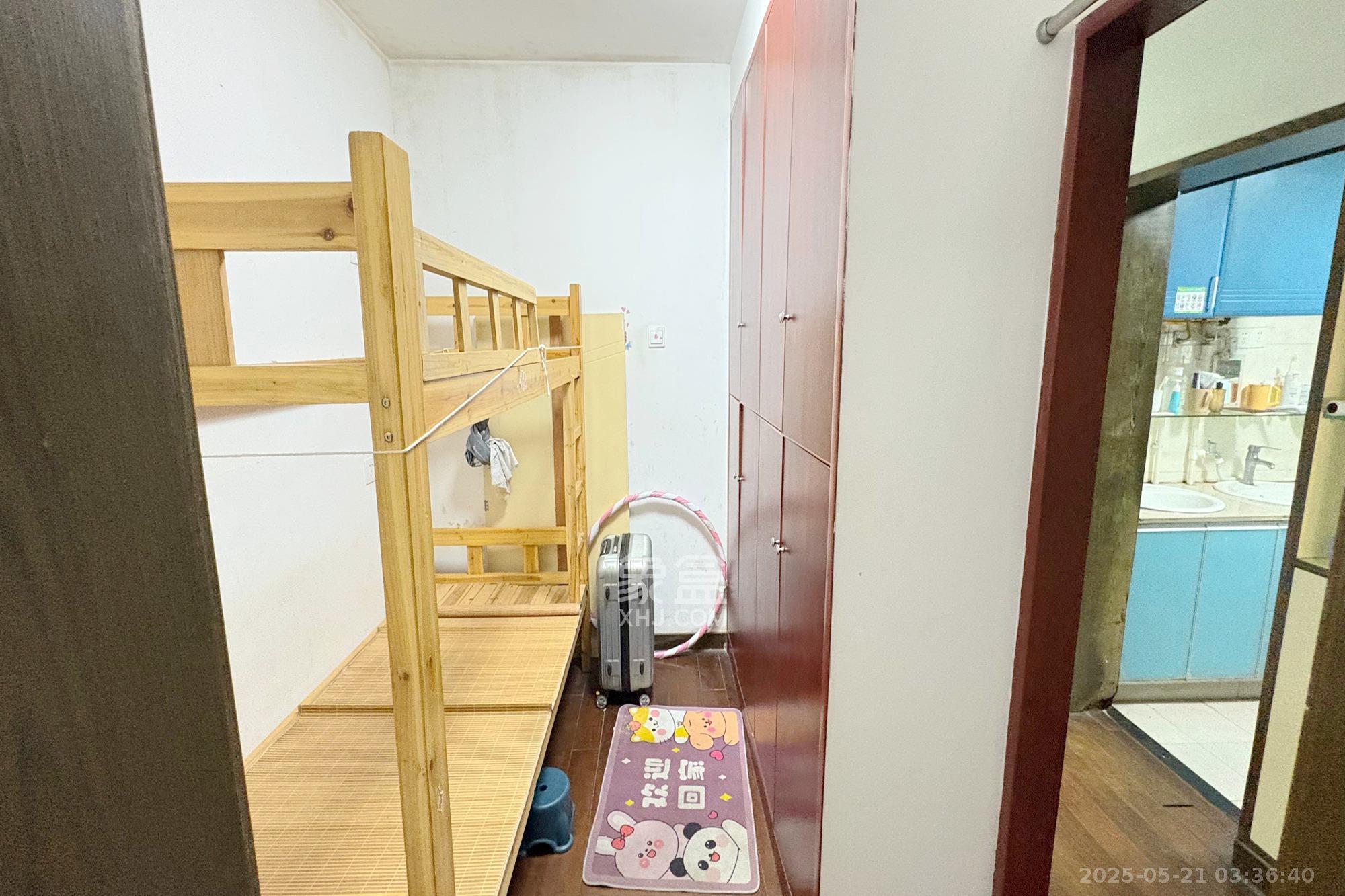 市一医院宿舍  3室2厅1卫    110.0万其他