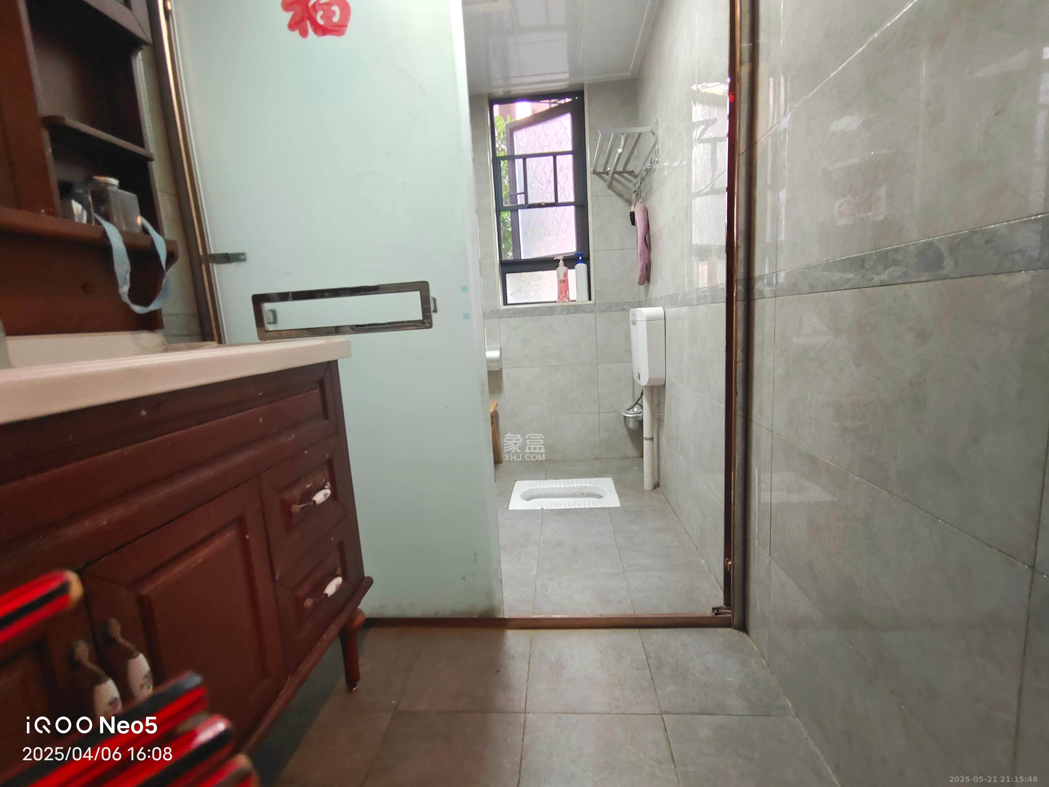 保利城(中航城国际社区、郡原美村)  4室2厅2卫    3800.0元/月 保利城(中航城国际社区、郡原美村)  4室2厅2卫    3800.0元/月室内图