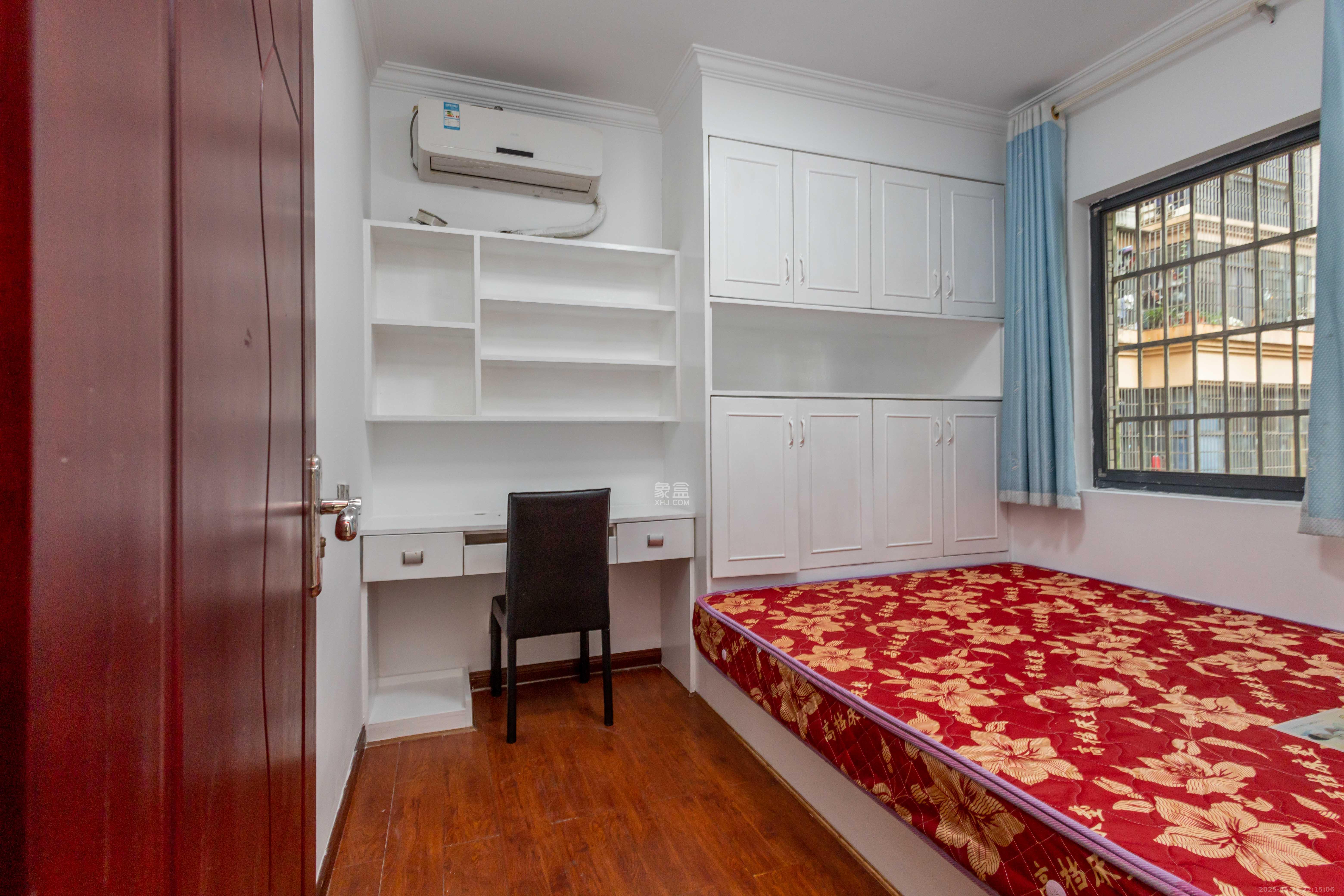 佳美紫郡  3室2厅1卫    45.8万 佳美紫郡  3室2厅1卫    45.8万卧室