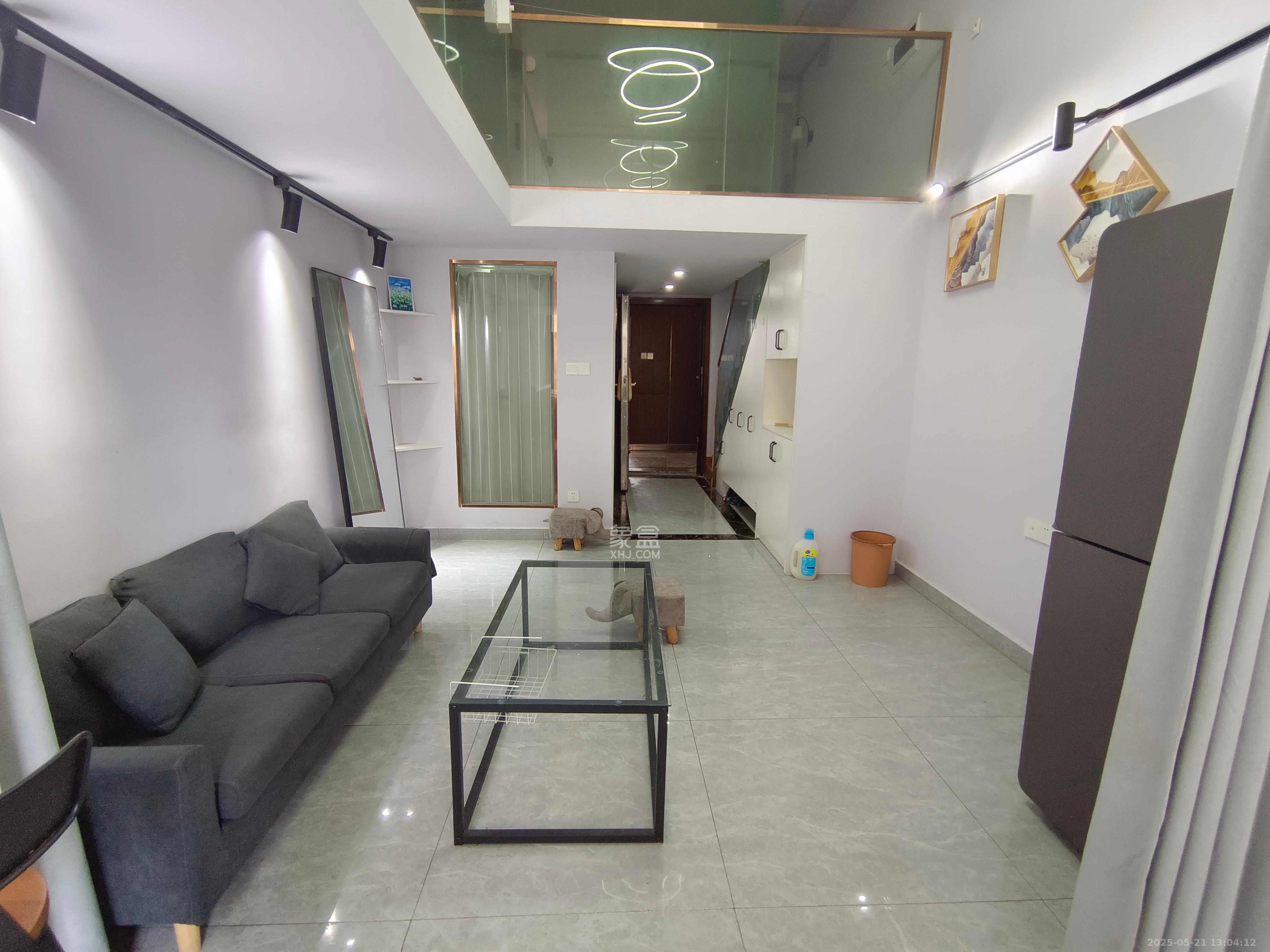 恒大御景半岛锦绣苑 2室2厅1卫 2200.0元/月 恒大御景半岛锦绣苑 2室2厅1卫 2200.0元/月室内图