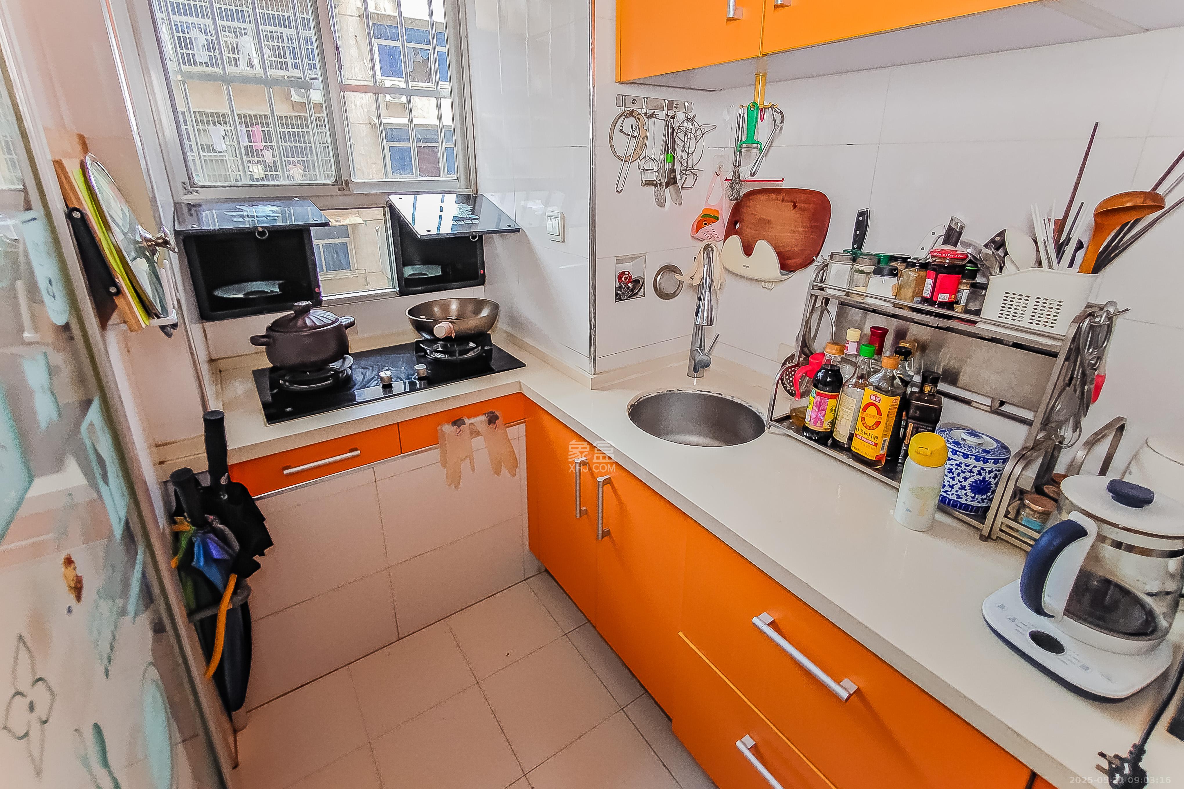 砂子塘社区 2室2厅1卫 58.0万 砂子塘社区 2室2厅1卫 58.0万厨房