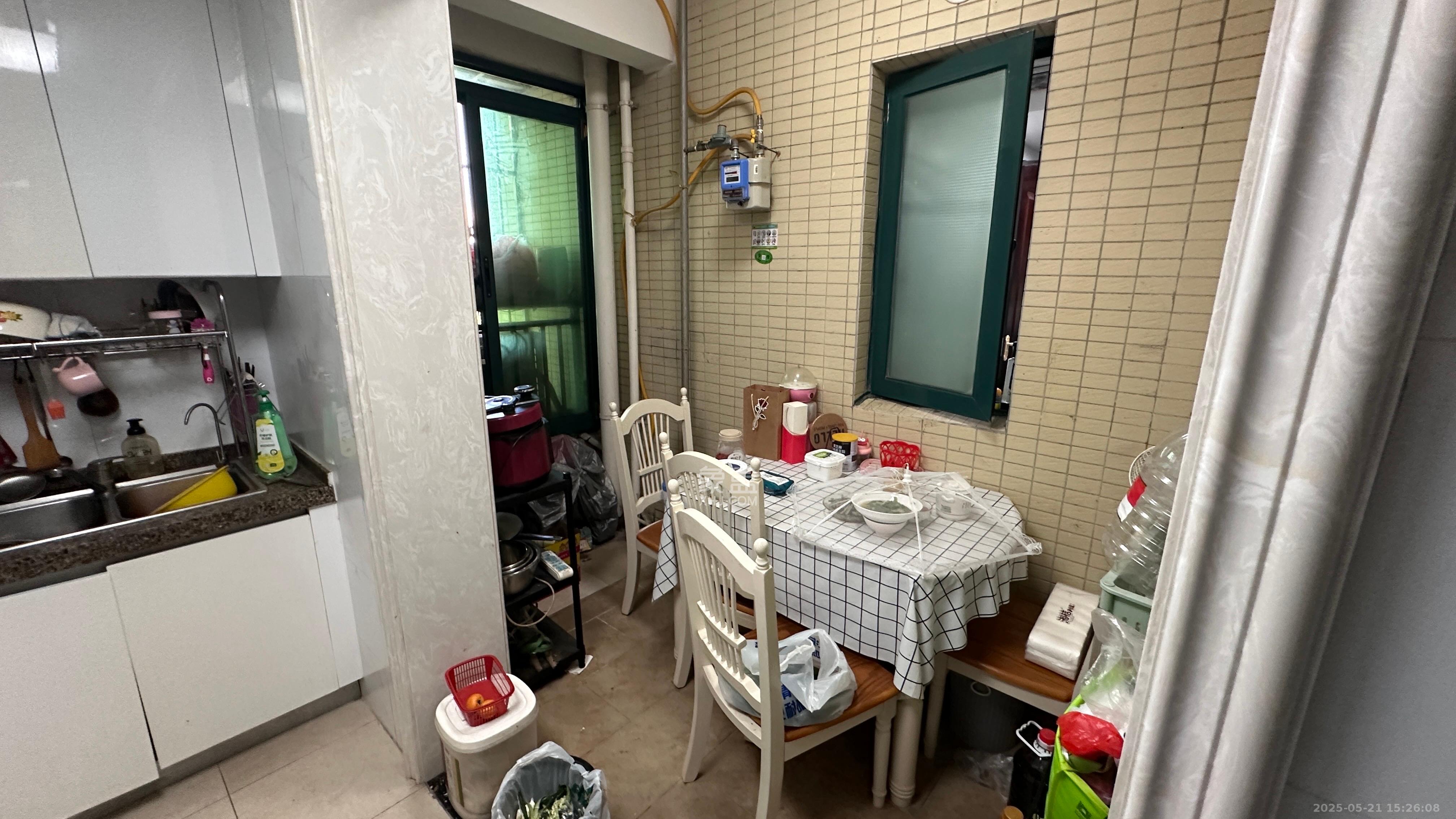 恒大雅苑  3室2厅1卫   2500.00元/月室内图